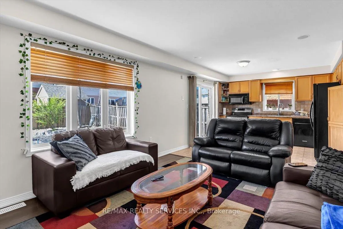 Photo 9 of 20 Tossell Avenue, Hamilton, Hannon — HOMEH