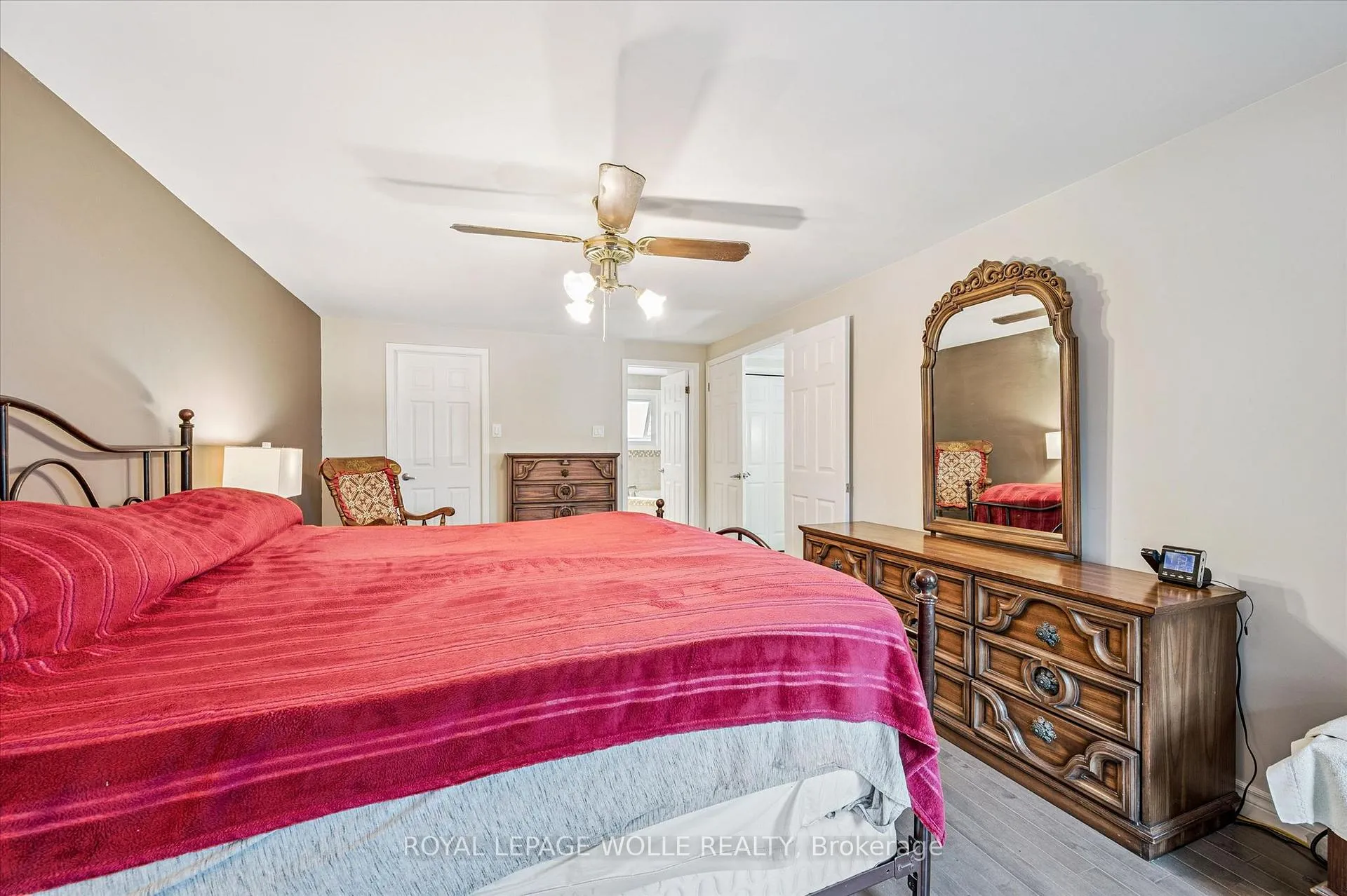 Photo 23 of 42 Trailview Drive, Kitchener — HOMEH