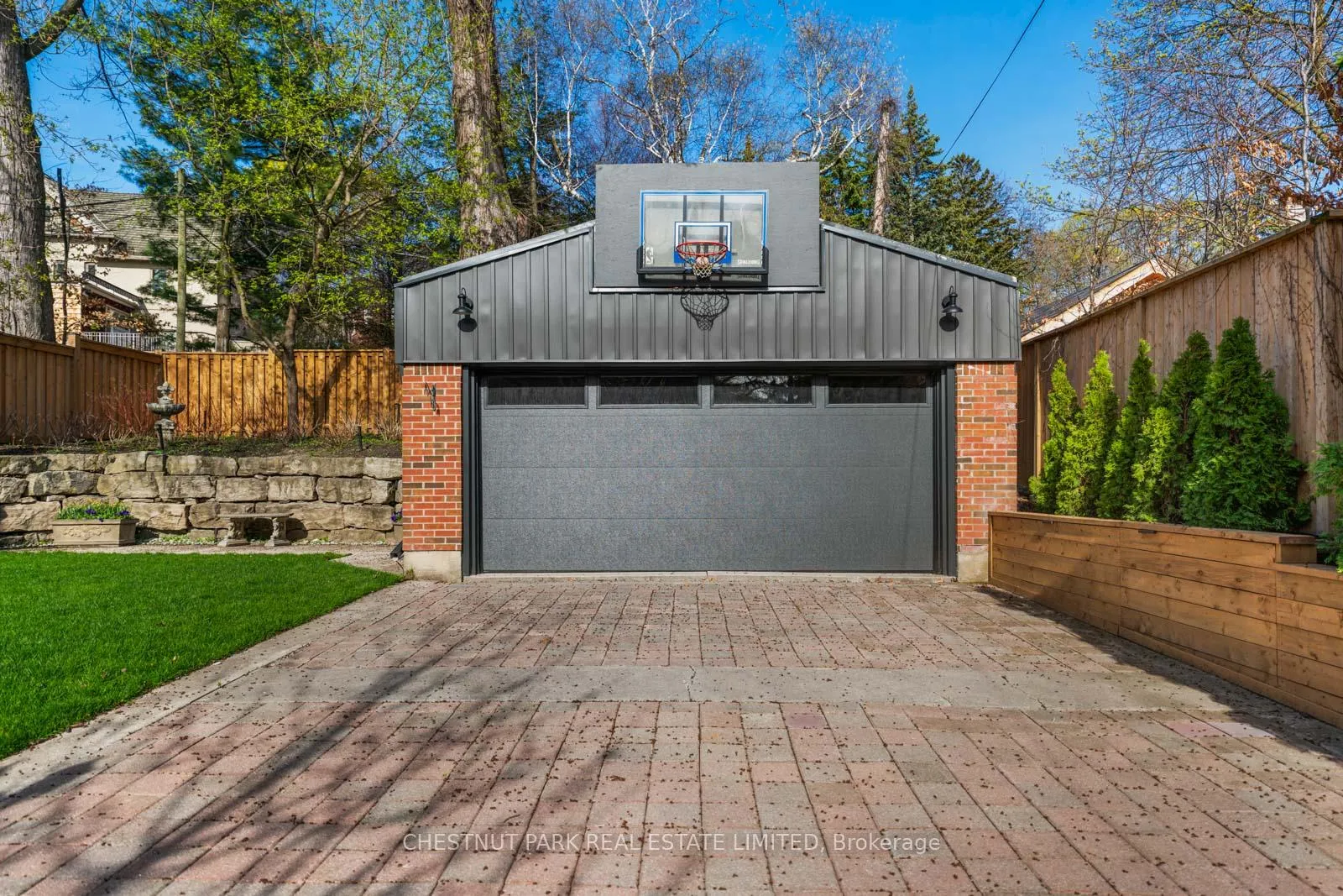 Photo 6 of 35 Weybourne Crescent, Toronto, Lawrence Park South — HOMEH
