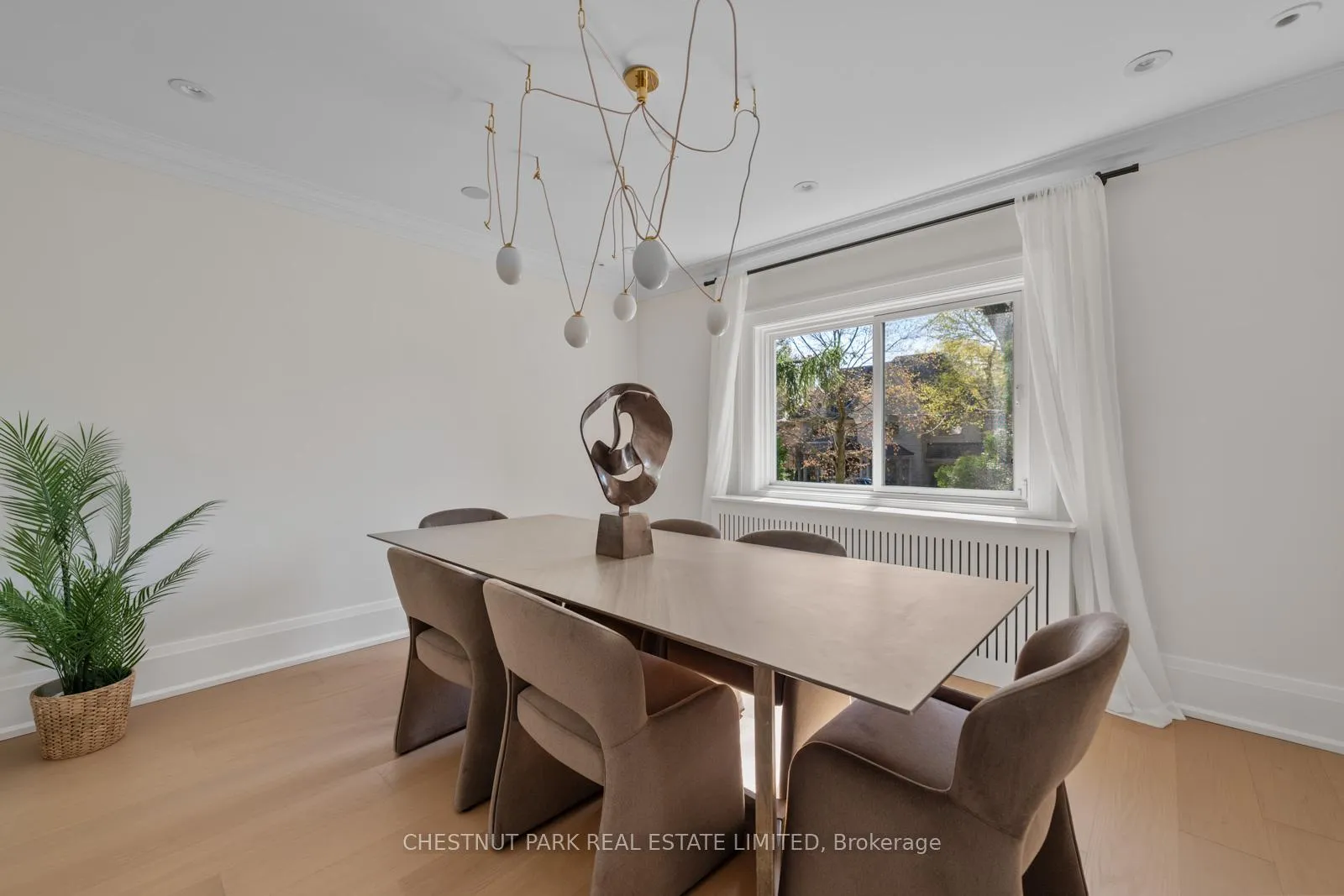 Photo 11 of 35 Weybourne Crescent, Toronto, Lawrence Park South — HOMEH