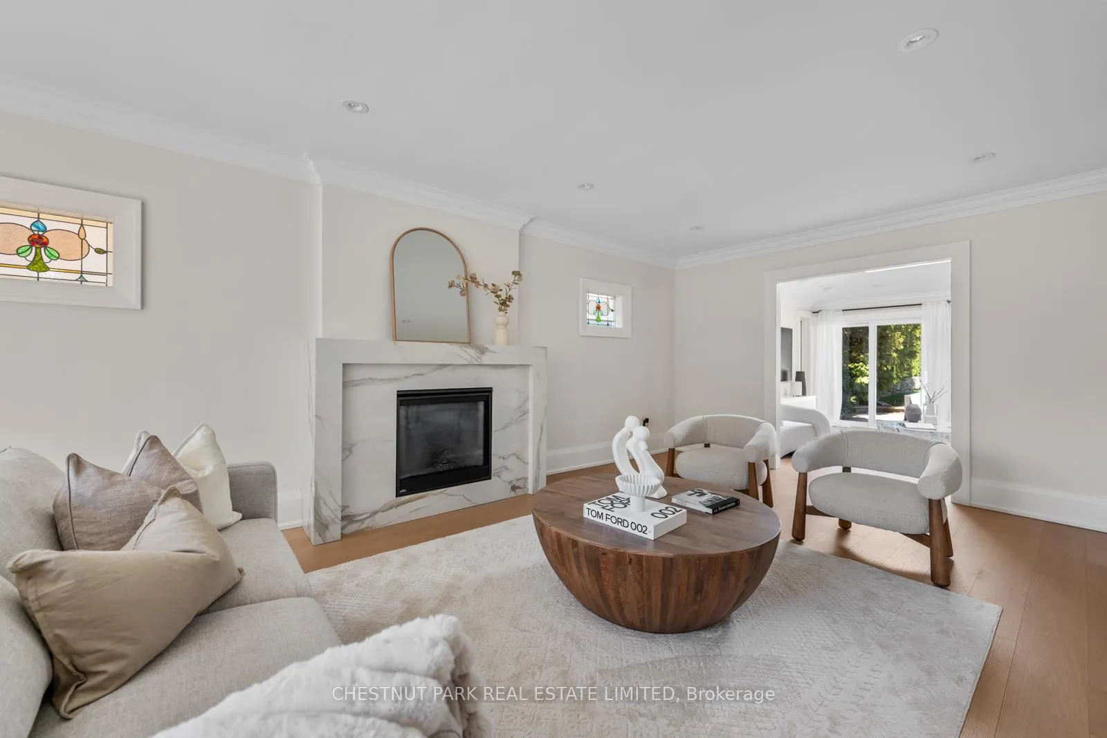 Photo 14 of 35 Weybourne Crescent, Toronto, Lawrence Park South — HOMEH