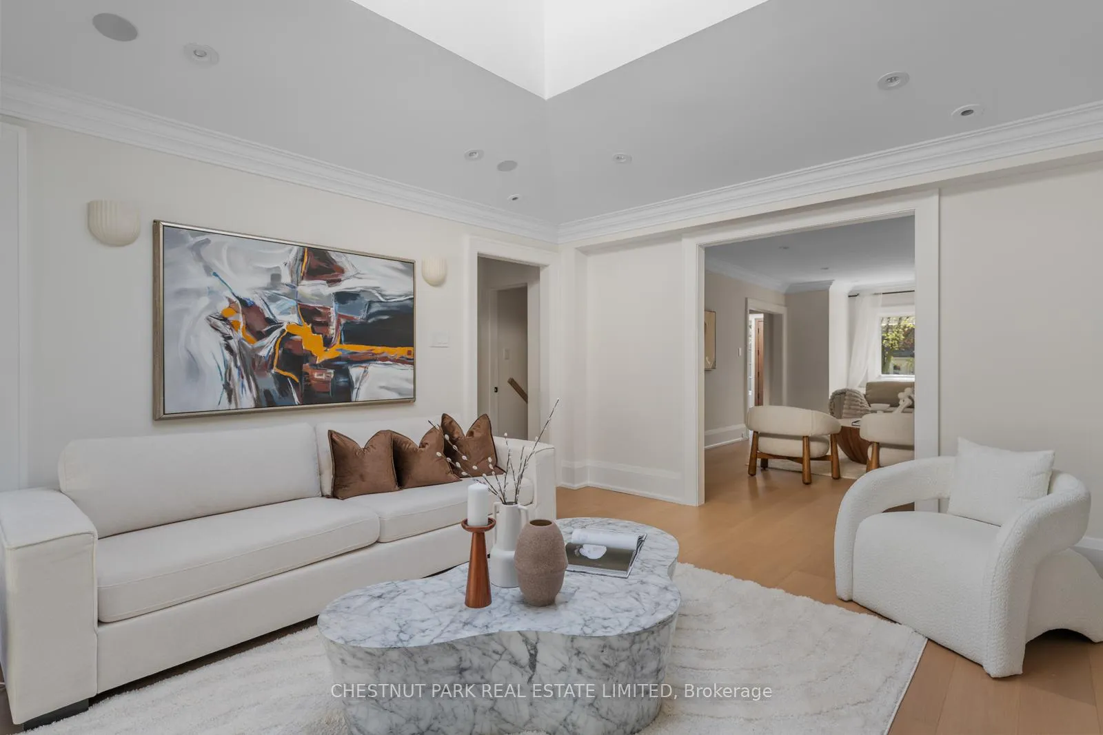 Photo 15 of 35 Weybourne Crescent, Toronto, Lawrence Park South — HOMEH