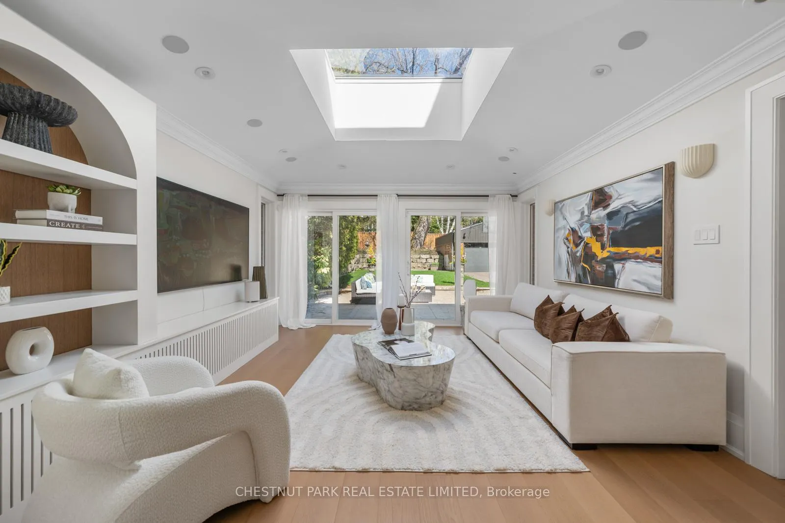 Photo 16 of 35 Weybourne Crescent, Toronto, Lawrence Park South — HOMEH
