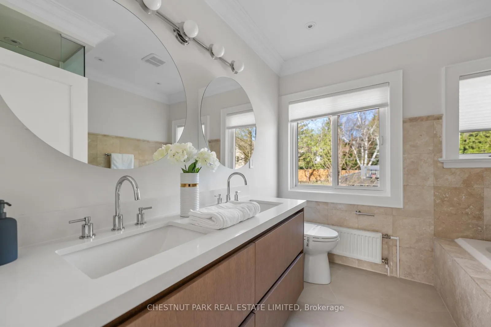 Photo 27 of 35 Weybourne Crescent, Toronto, Lawrence Park South — HOMEH