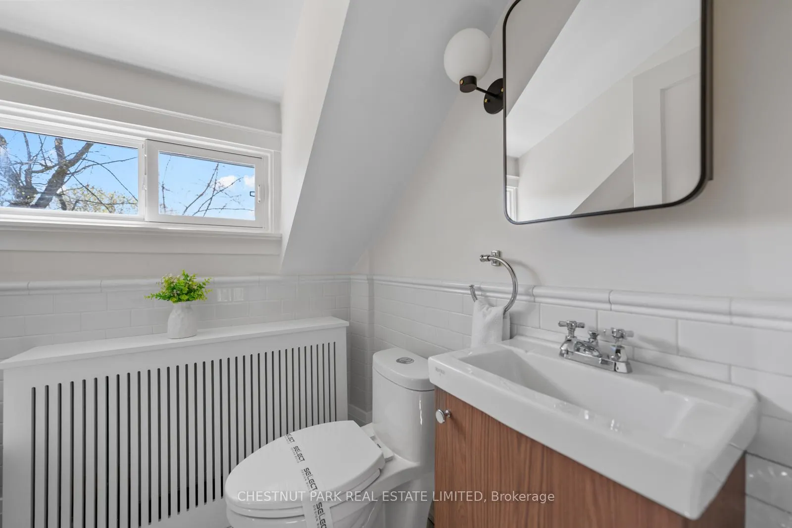 Photo 35 of 35 Weybourne Crescent, Toronto, Lawrence Park South — HOMEH