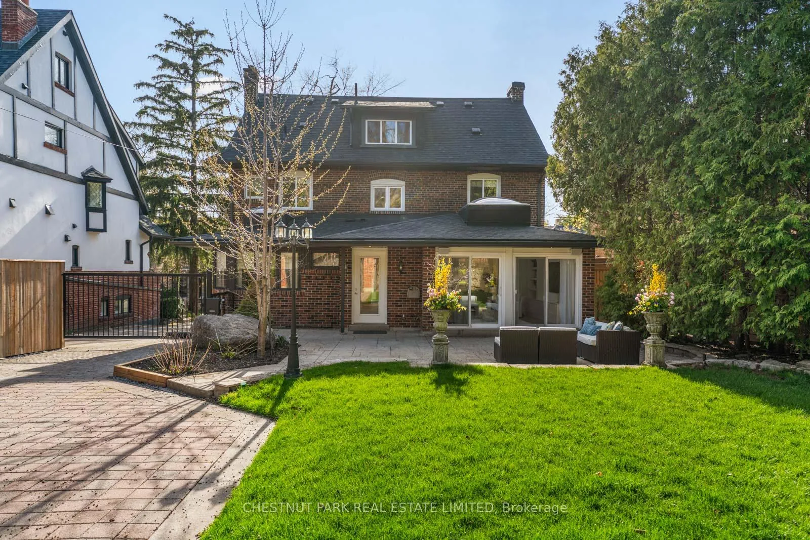 Photo 44 of 35 Weybourne Crescent, Toronto, Lawrence Park South — HOMEH