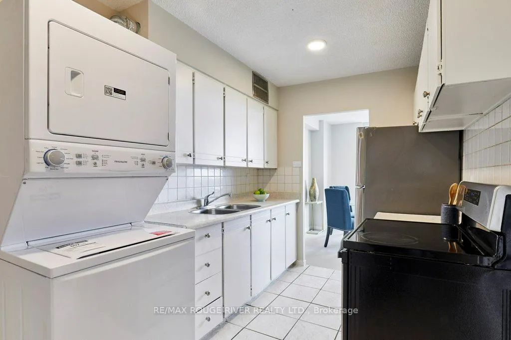 Photo 14 of Unit 708, 1210 Radom Street, Pickering, Bay Ridges — HOMEH