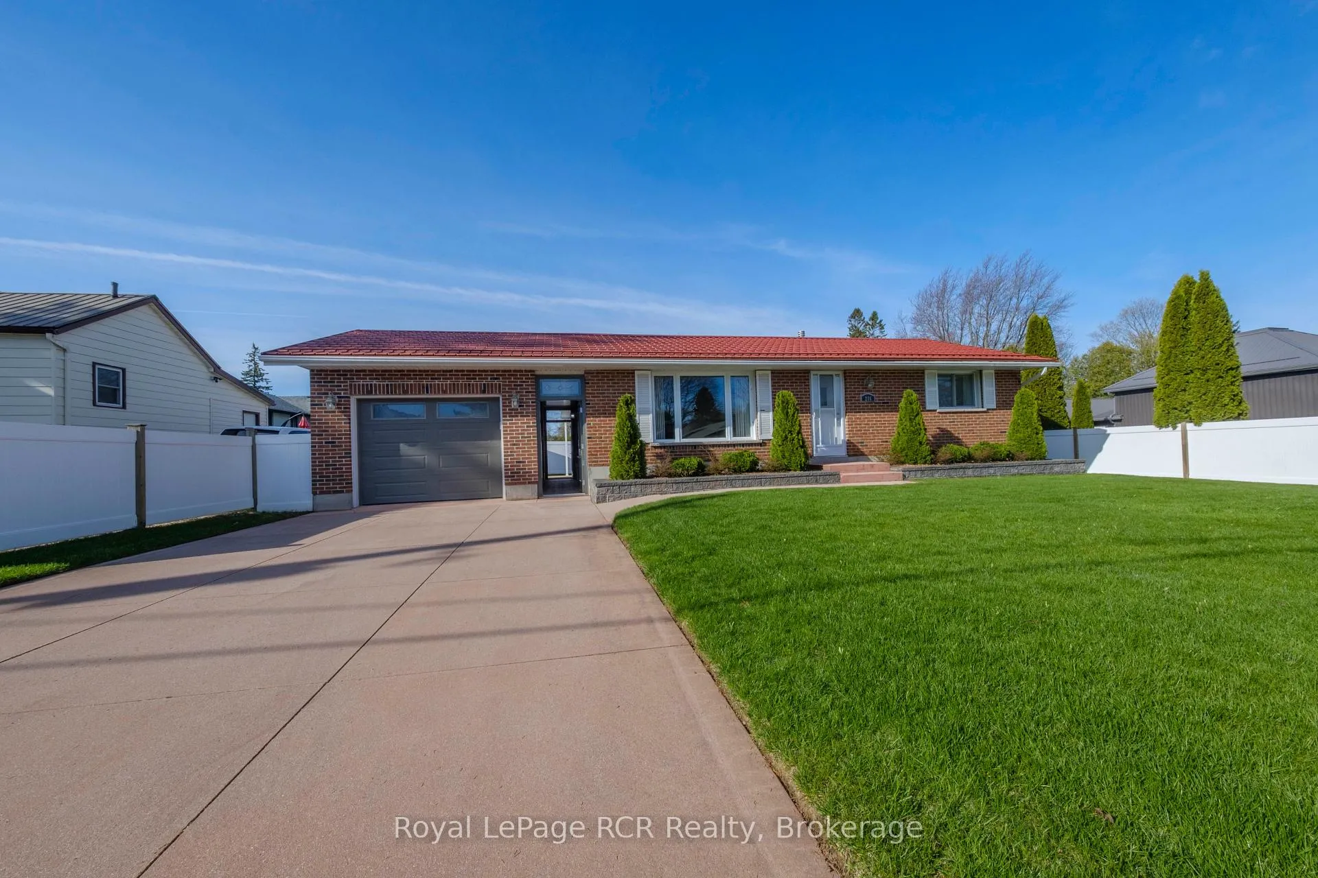 Photo 1 of 286 Nelson Street, Kincardine — HOMEH