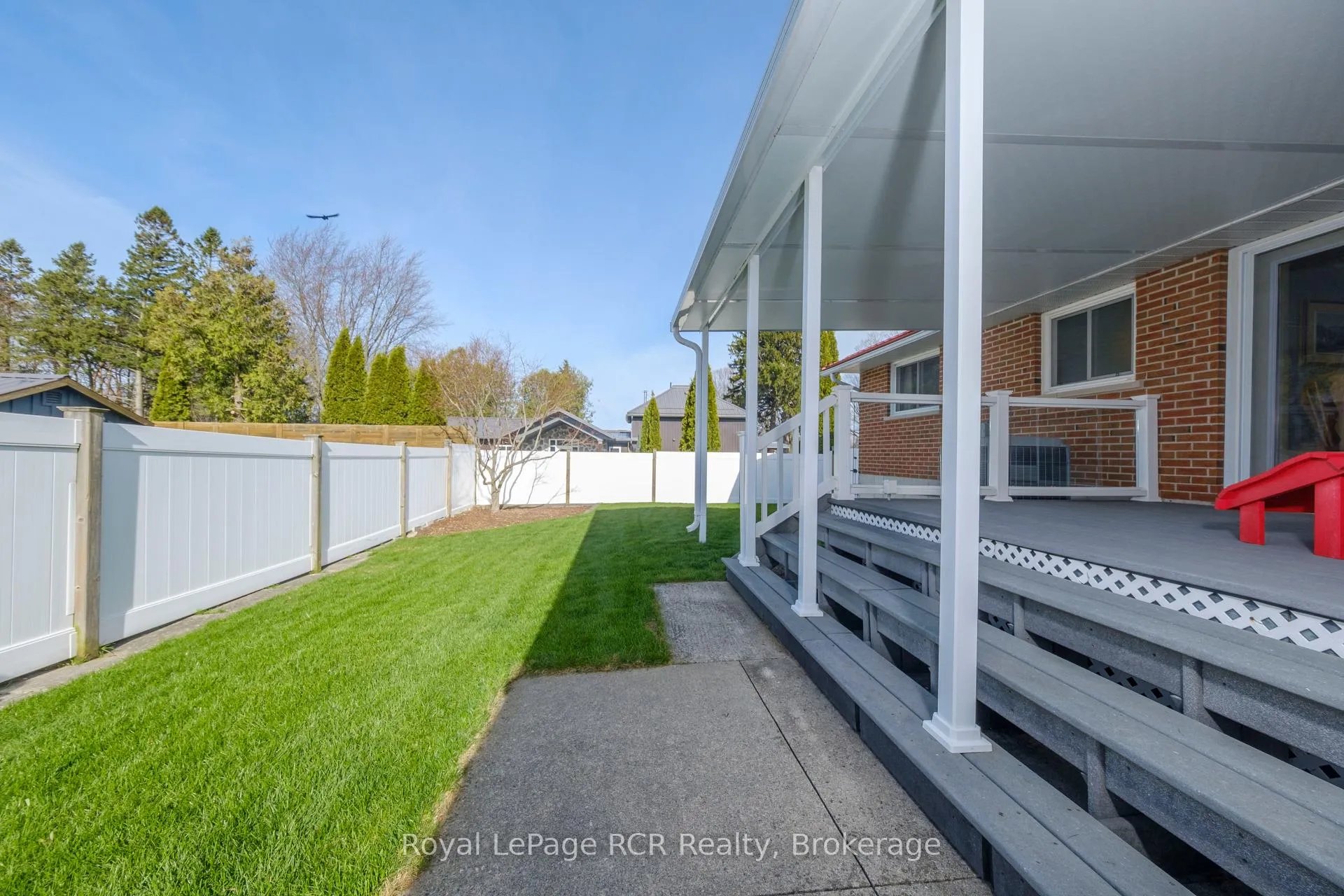 Photo 3 of 286 Nelson Street, Kincardine — HOMEH