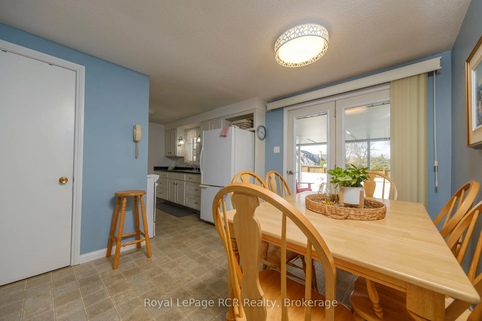 Photo 8 of 286 Nelson Street, Kincardine — HOMEH