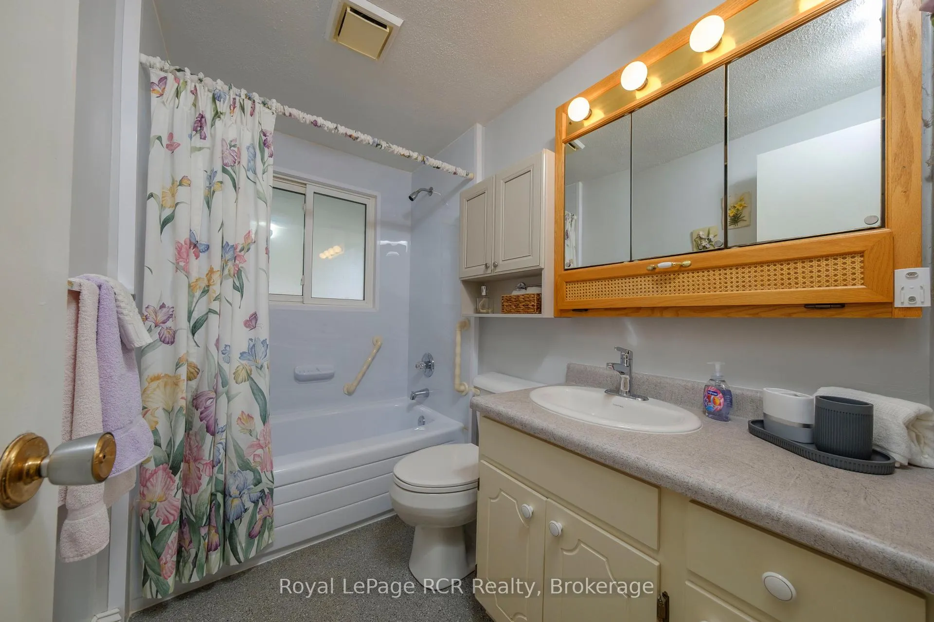 Photo 10 of 286 Nelson Street, Kincardine — HOMEH