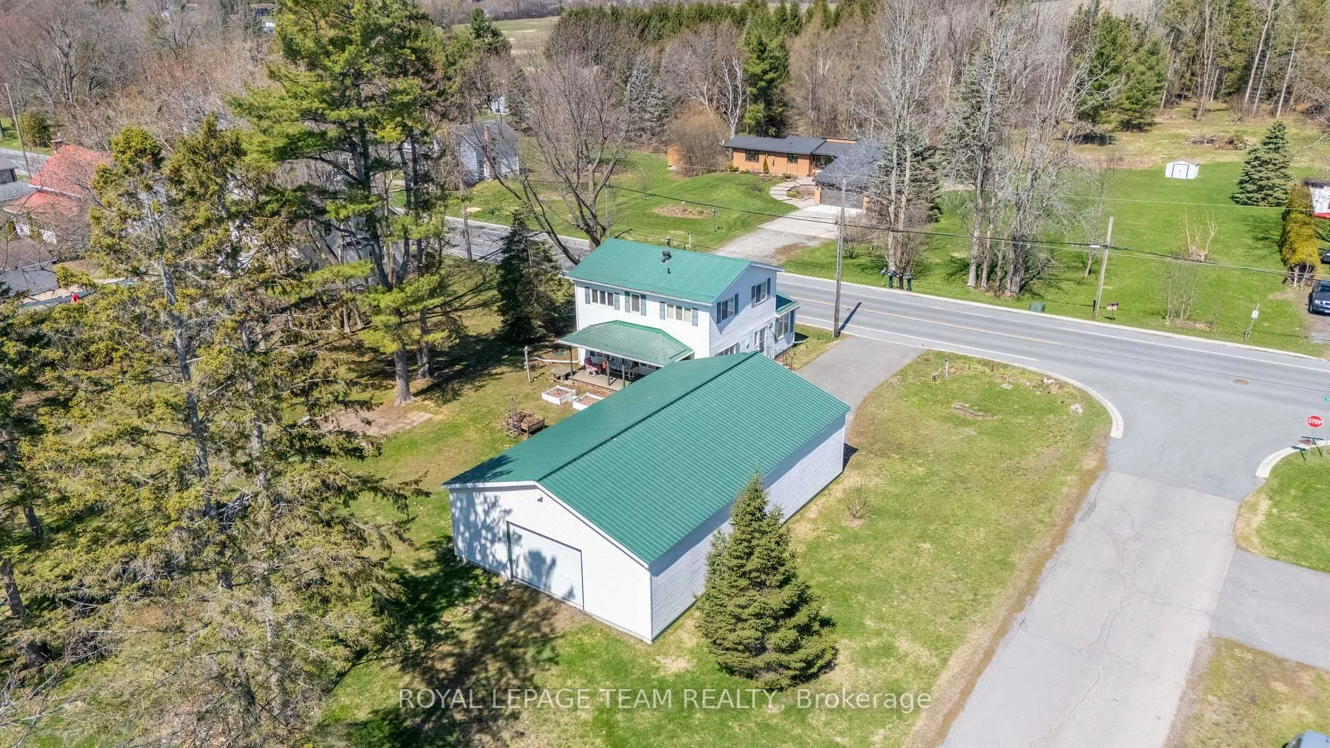 Photo of 12106 Lakeshore Drive
