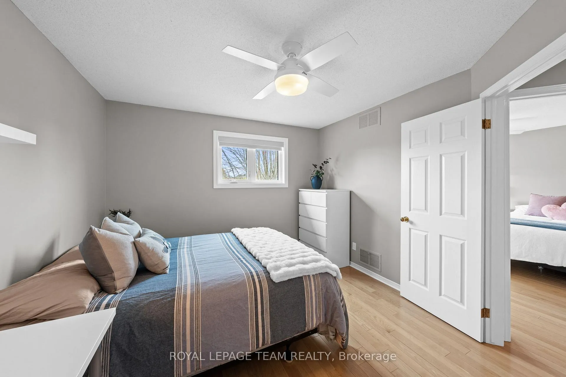 Photo 32 of 195 Walden Drive, Ottawa, Kanata - Kanata Lakes/Heritage Hills — HOMEH