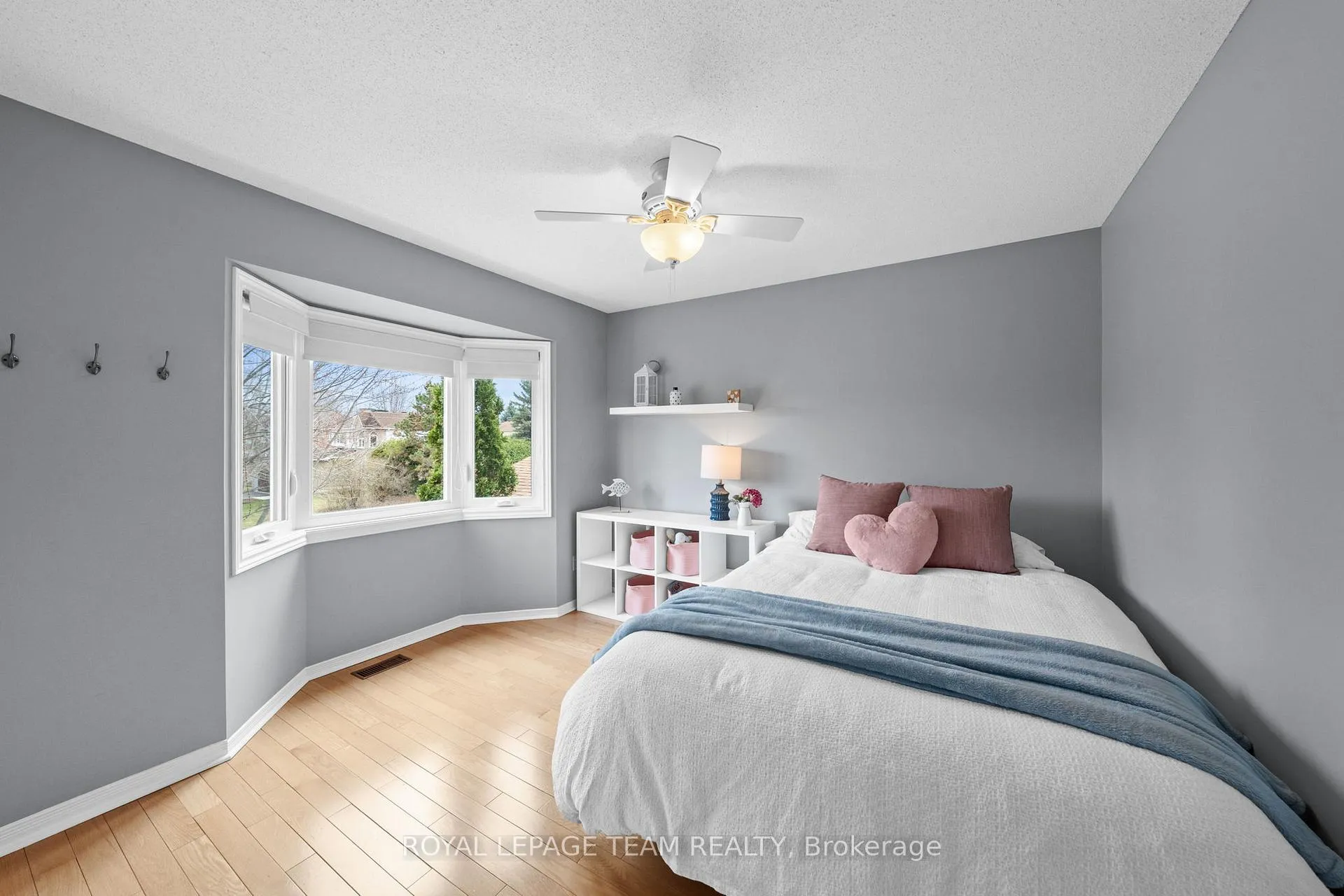 Photo 33 of 195 Walden Drive, Ottawa, Kanata - Kanata Lakes/Heritage Hills — HOMEH