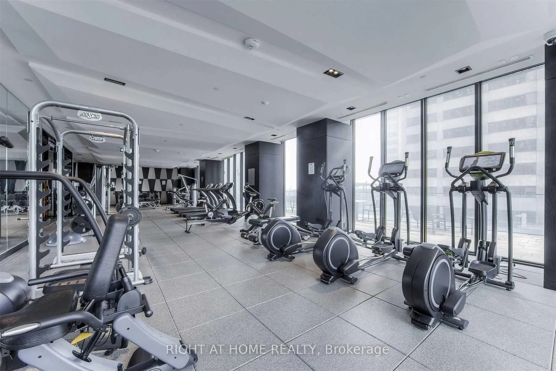Photo 5 of Unit 5506, 8 Eglinton Avenue E, Toronto, Mount Pleasant West — HOMEH