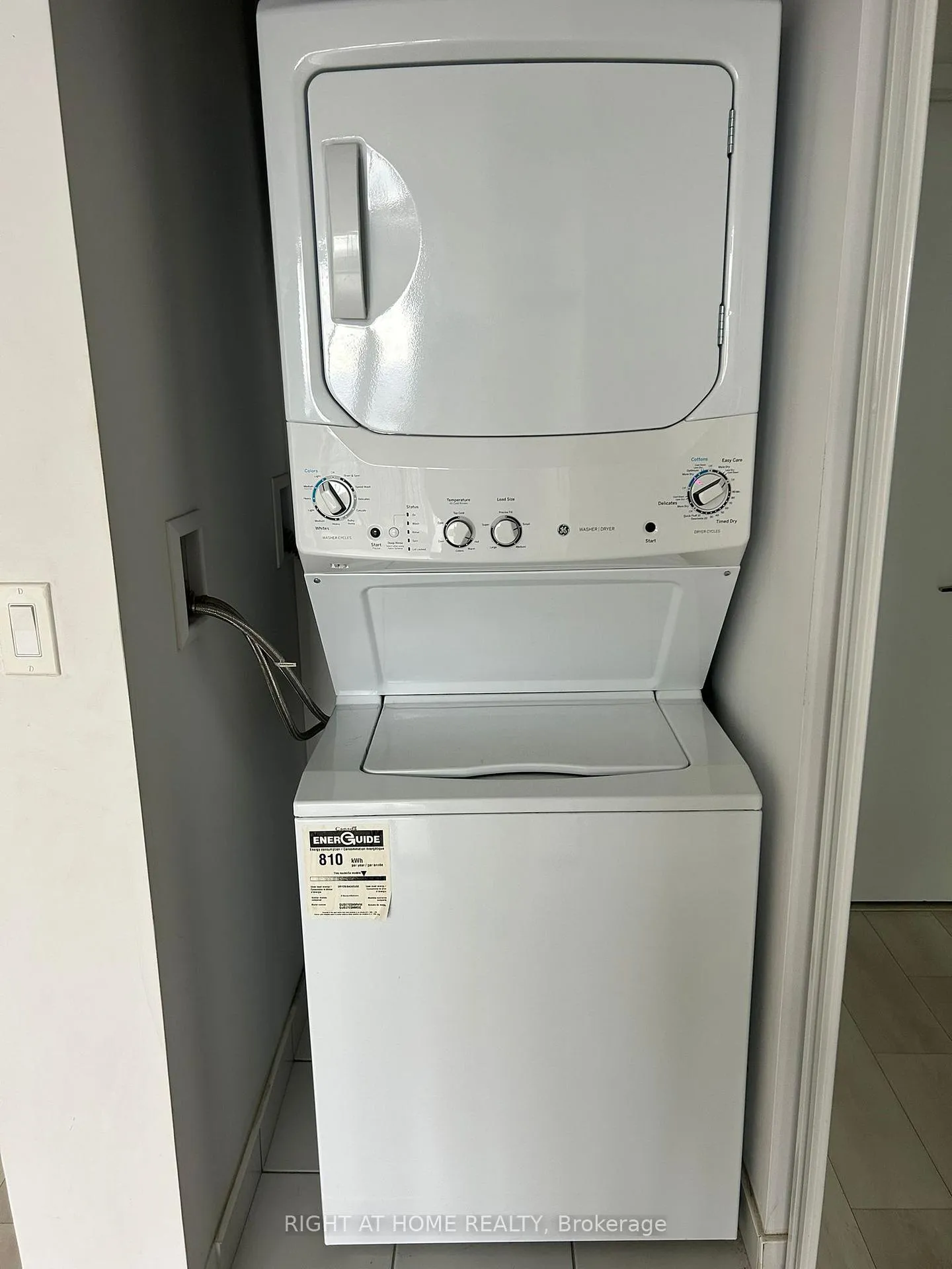 Photo 12 of Unit 5506, 8 Eglinton Avenue E, Toronto, Mount Pleasant West — HOMEH