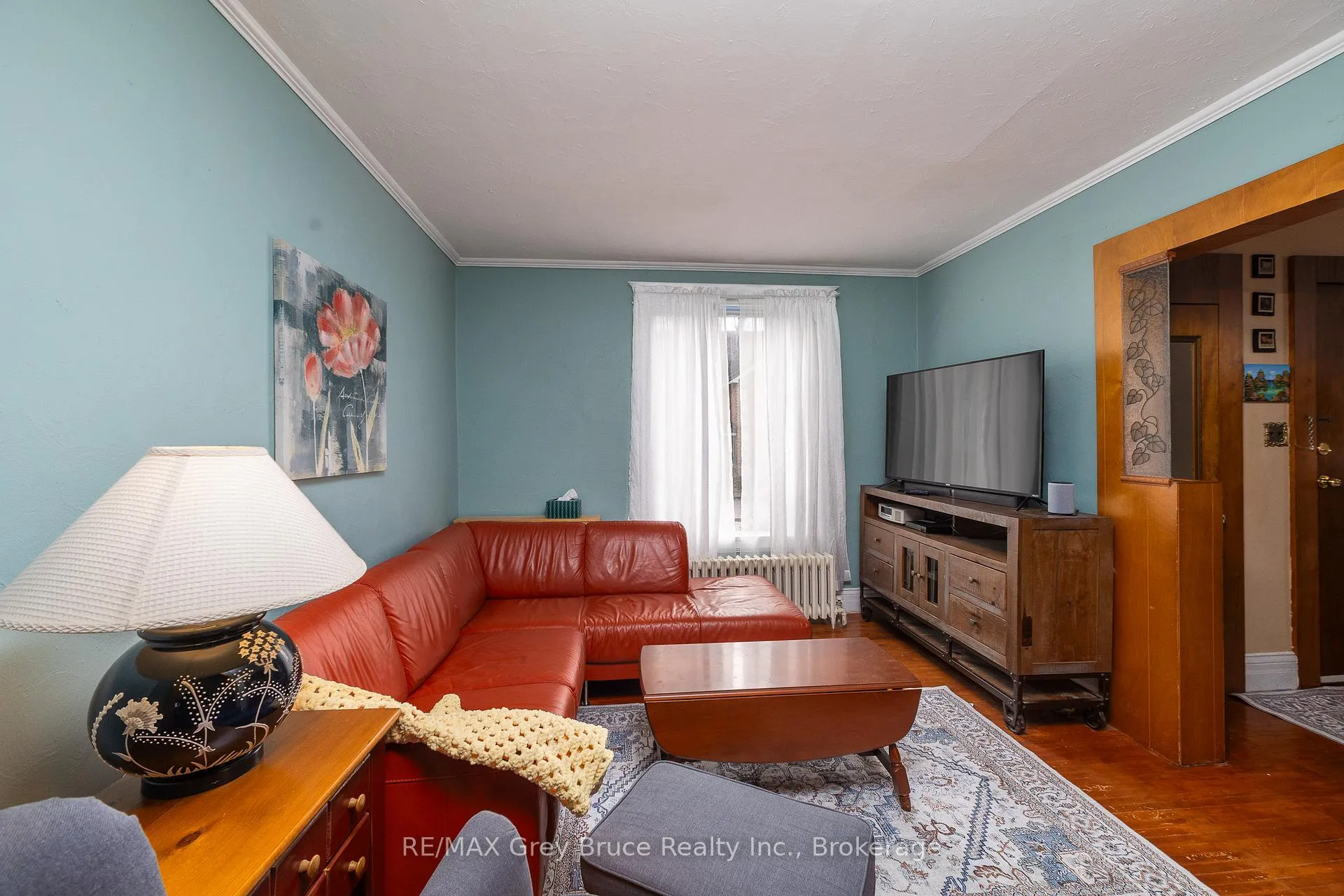 Photo 7 of 414 13th St E, Owen Sound — HOMEH