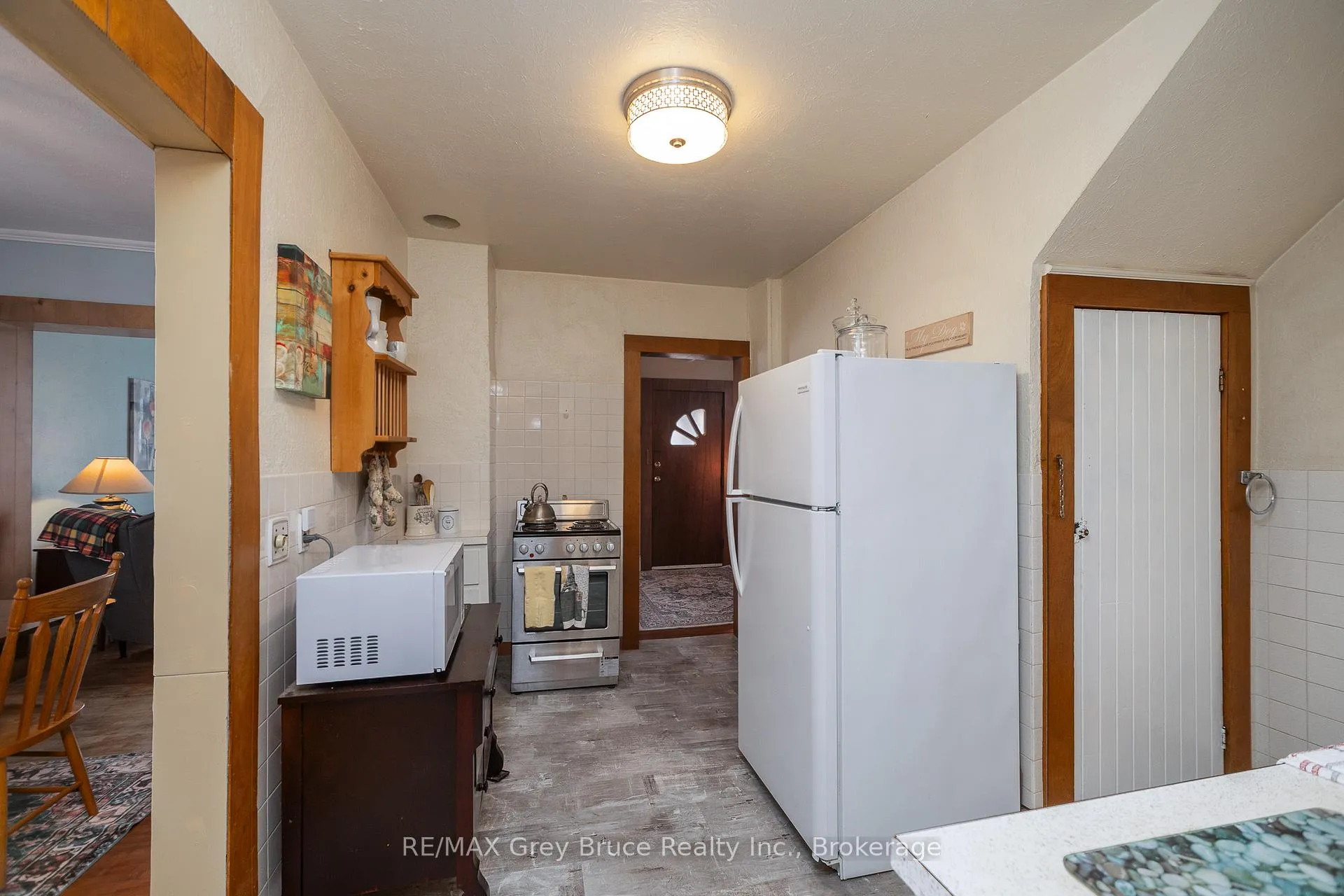 Photo 15 of 414 13th St E, Owen Sound — HOMEH
