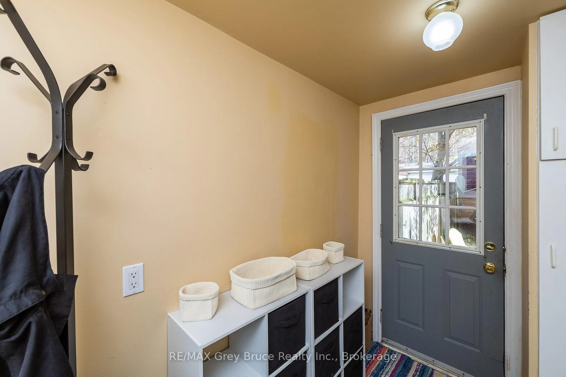 Photo 16 of 414 13th St E, Owen Sound — HOMEH