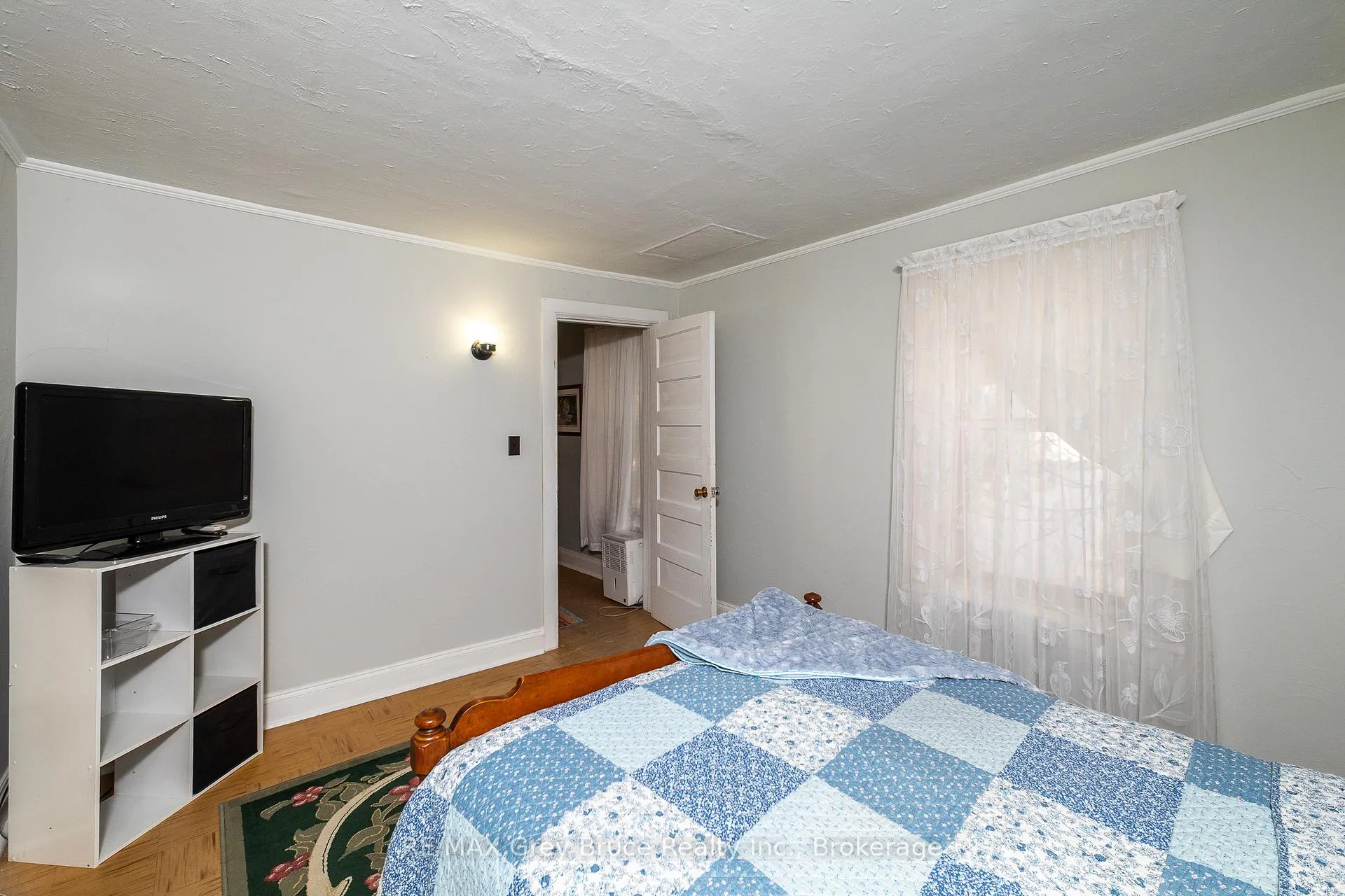 Photo 21 of 414 13th St E, Owen Sound — HOMEH