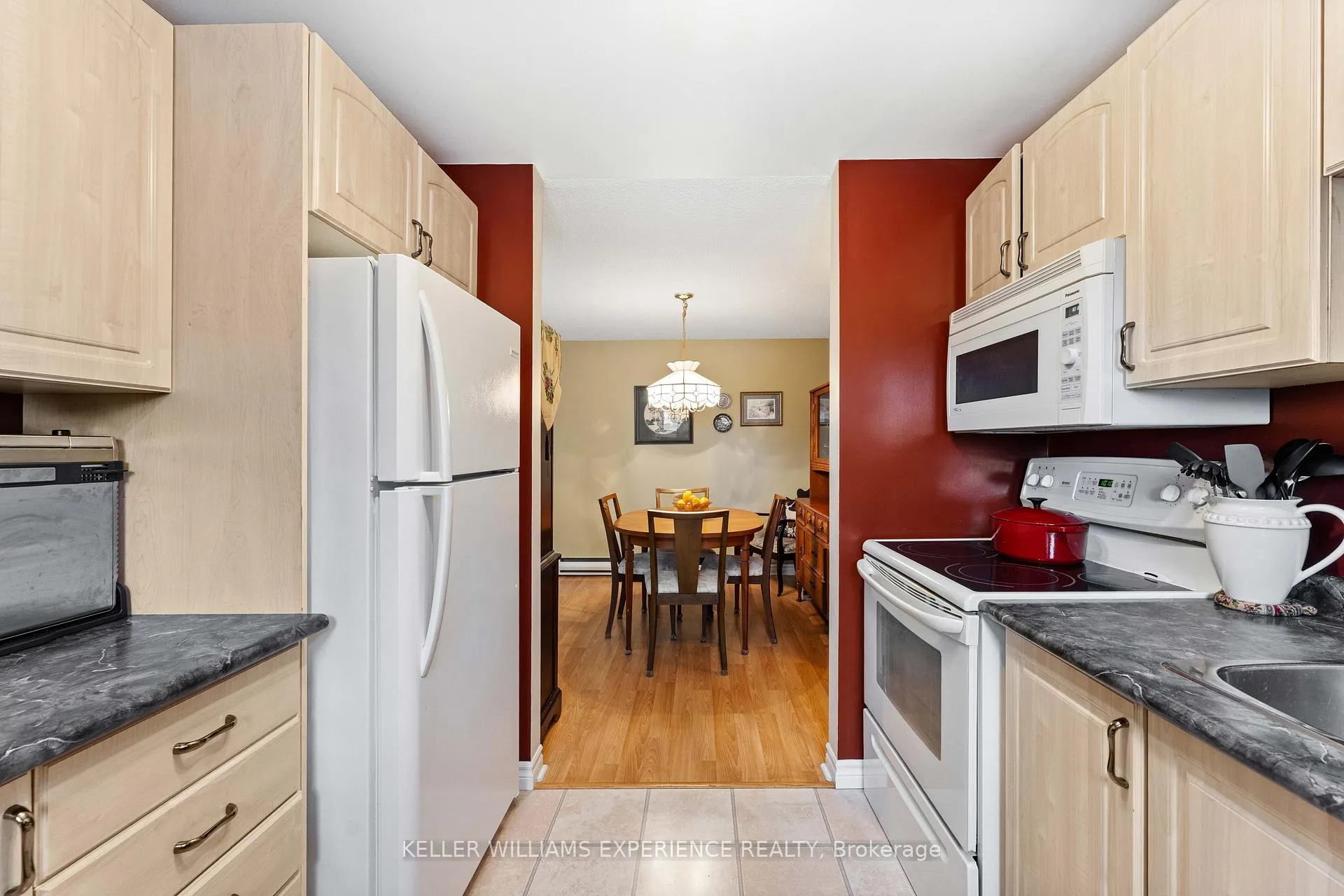 Photo 10 of 15 Pheasant Trail, Barrie, Ardagh — HOMEH