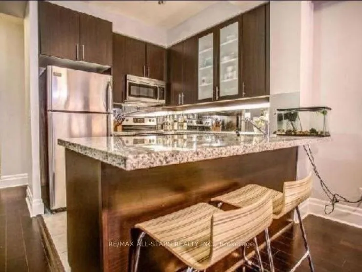 Photo 5 of Unit 219, 111 Upper Duke Crescent, Markham, Unionville — HOMEH