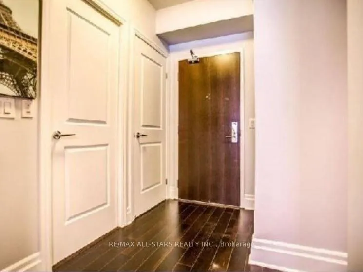 Photo 6 of Unit 219, 111 Upper Duke Crescent, Markham, Unionville — HOMEH