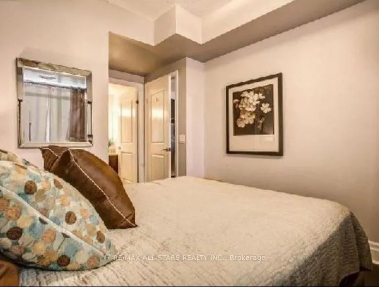 Photo 9 of Unit 219, 111 Upper Duke Crescent, Markham, Unionville — HOMEH