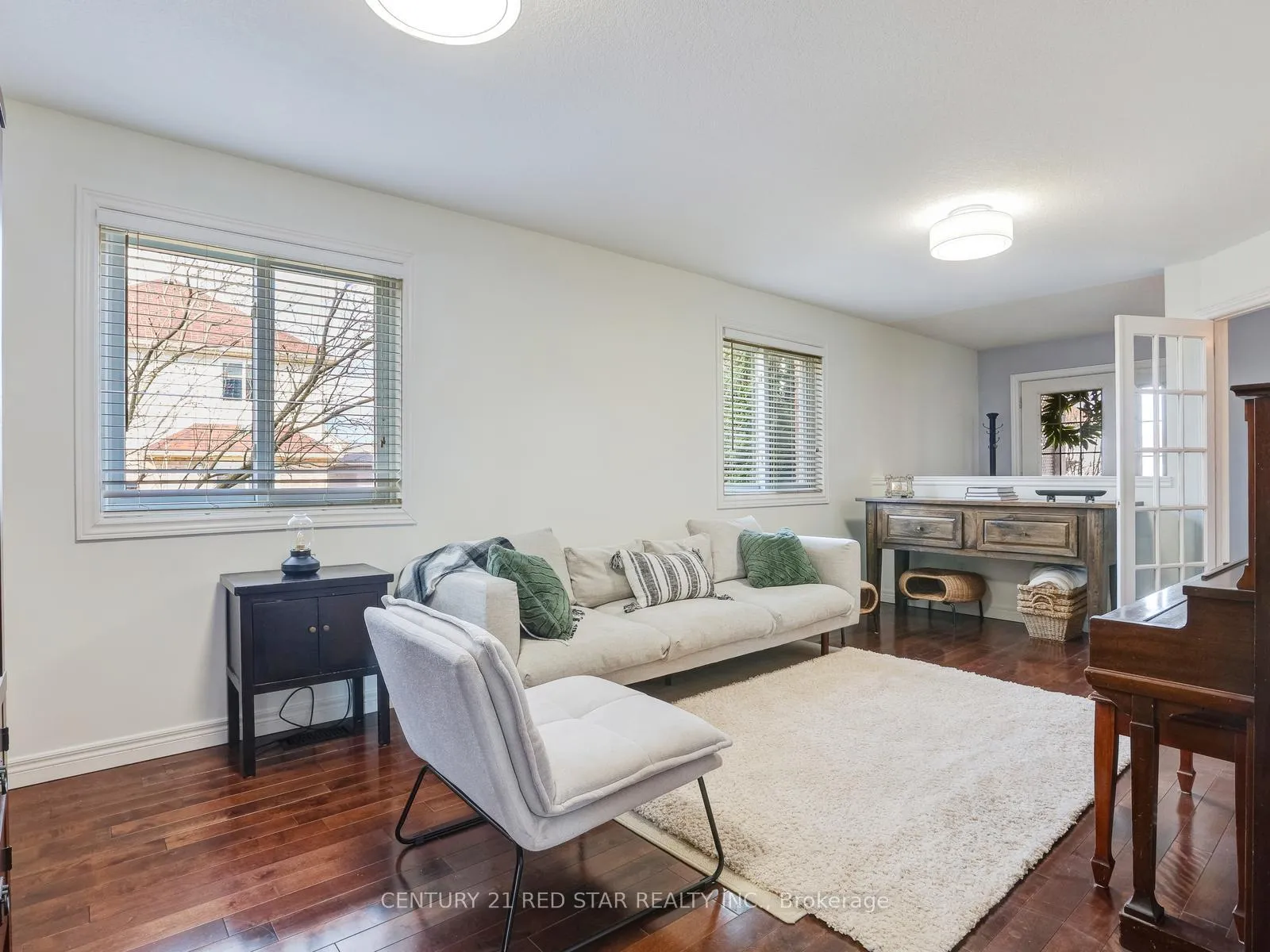 Photo 7 of 631 Doon South Drive, Kitchener — HOMEH