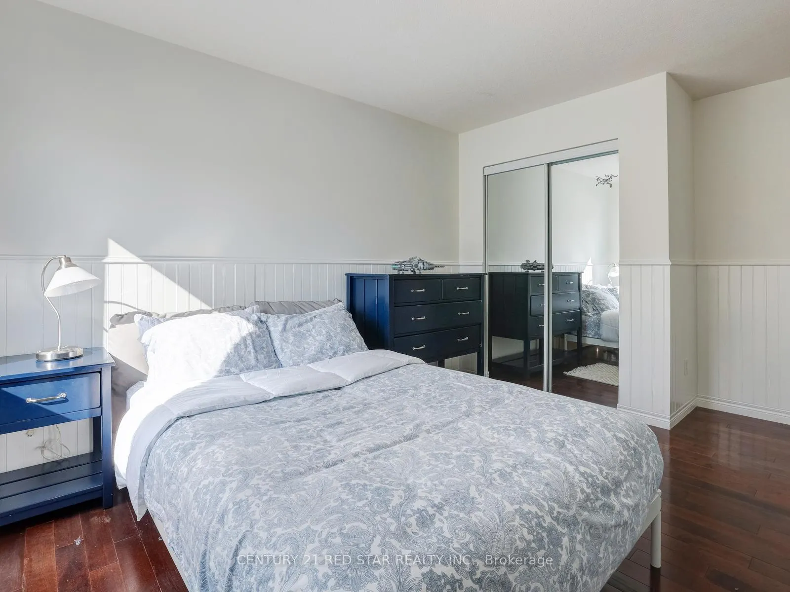 Photo 30 of 631 Doon South Drive, Kitchener — HOMEH