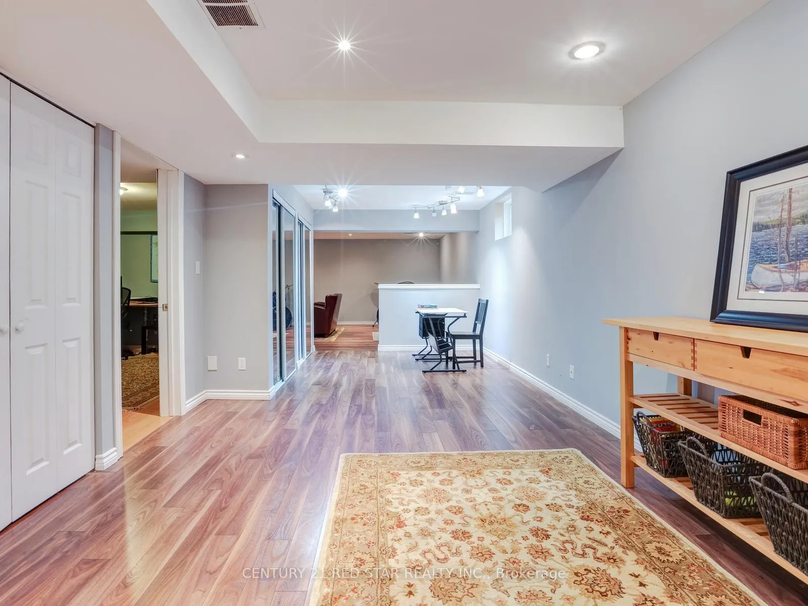 Photo 36 of 631 Doon South Drive, Kitchener — HOMEH