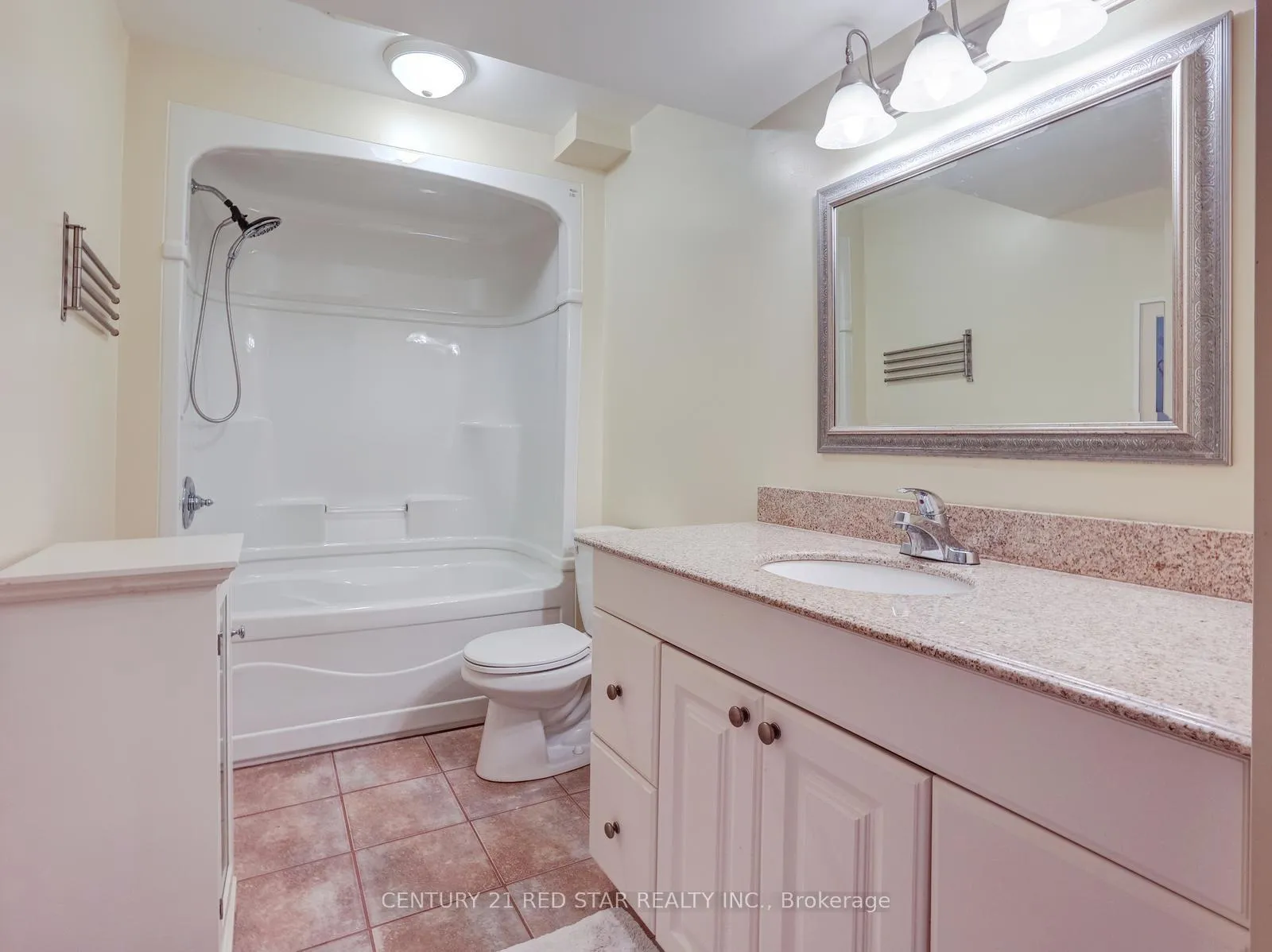 Photo 42 of 631 Doon South Drive, Kitchener — HOMEH
