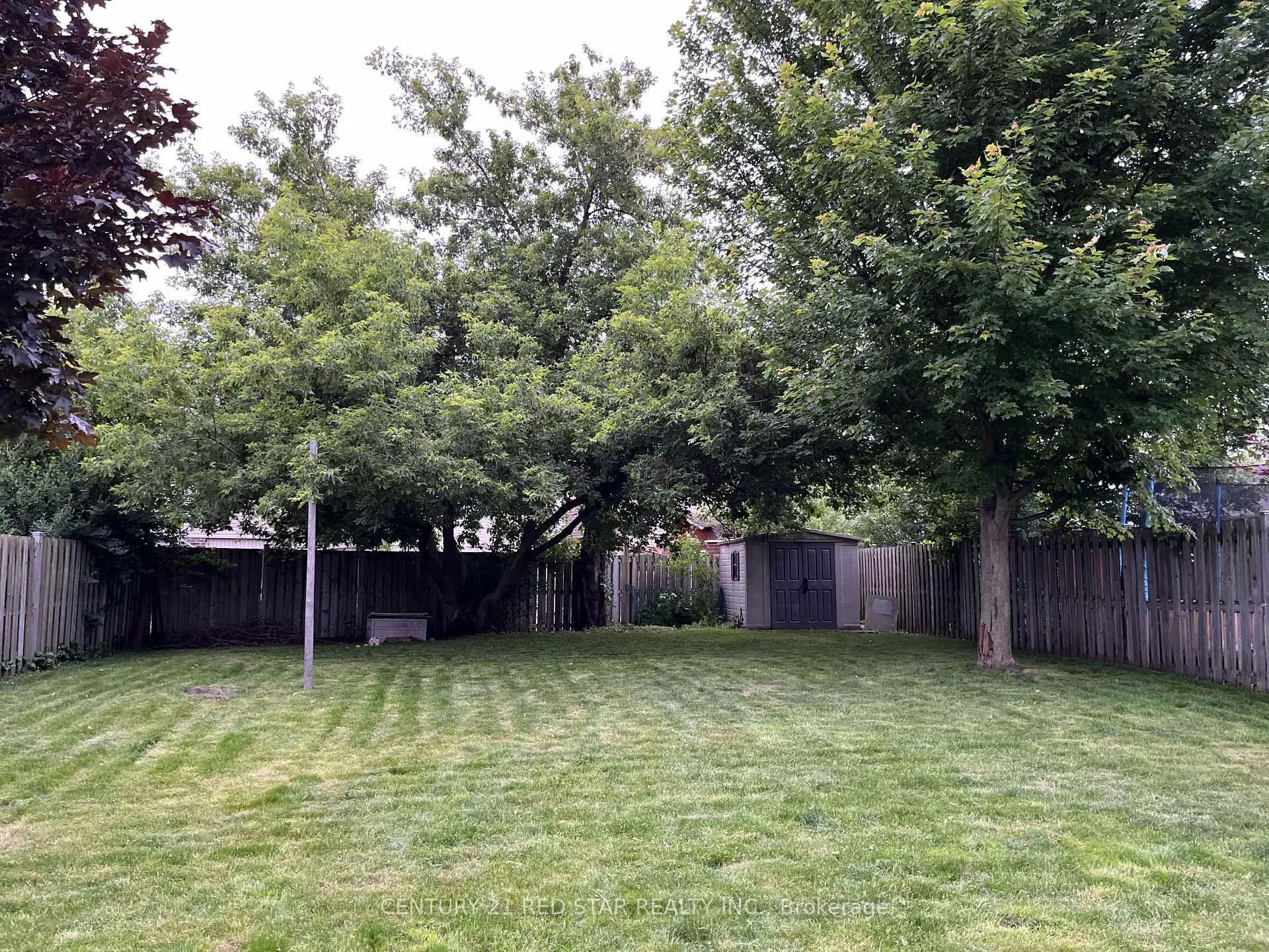 Photo 47 of 631 Doon South Drive, Kitchener — HOMEH