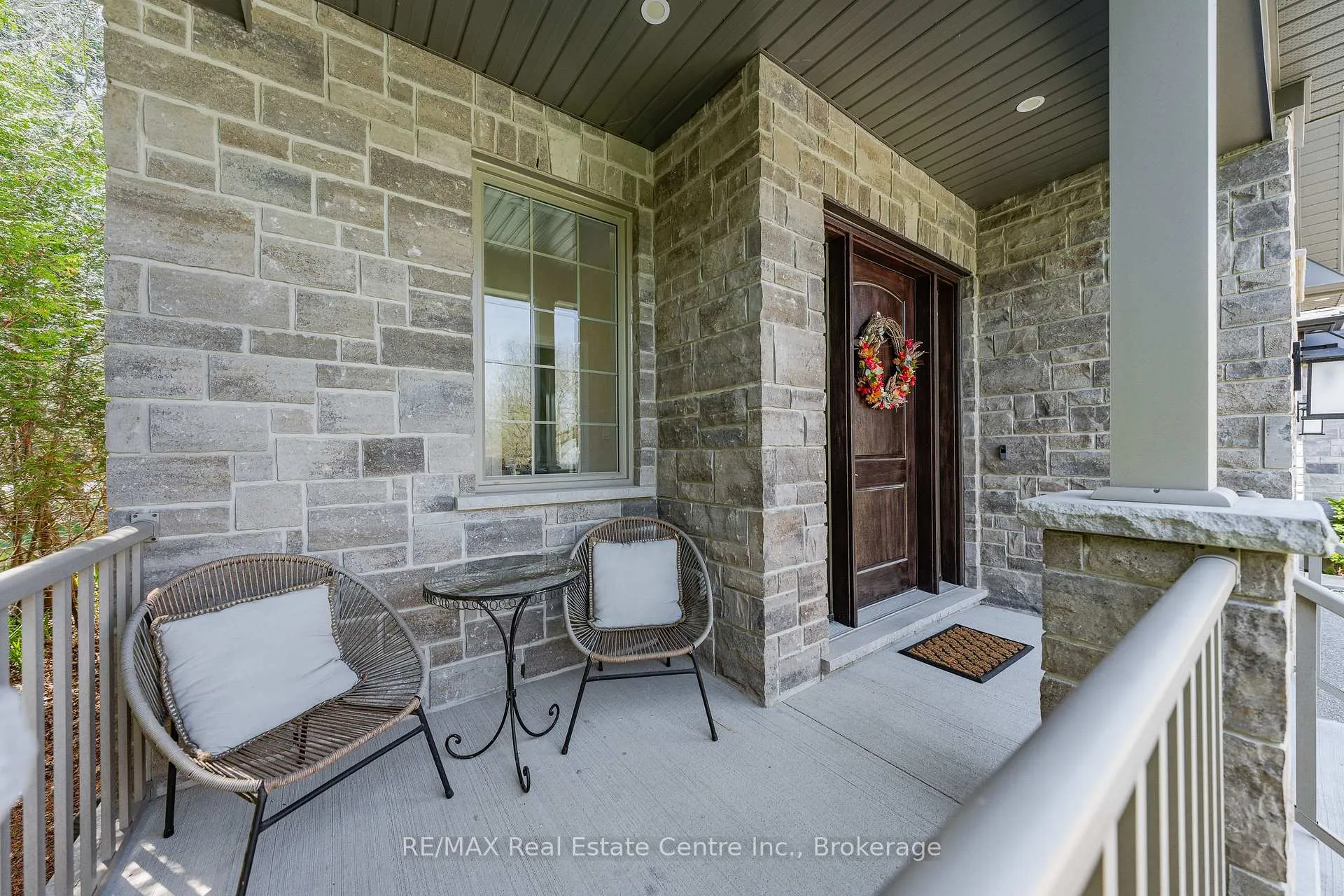 Photo 3 of 25 Macville Avenue, Kitchener, Bridgeport — HOMEH