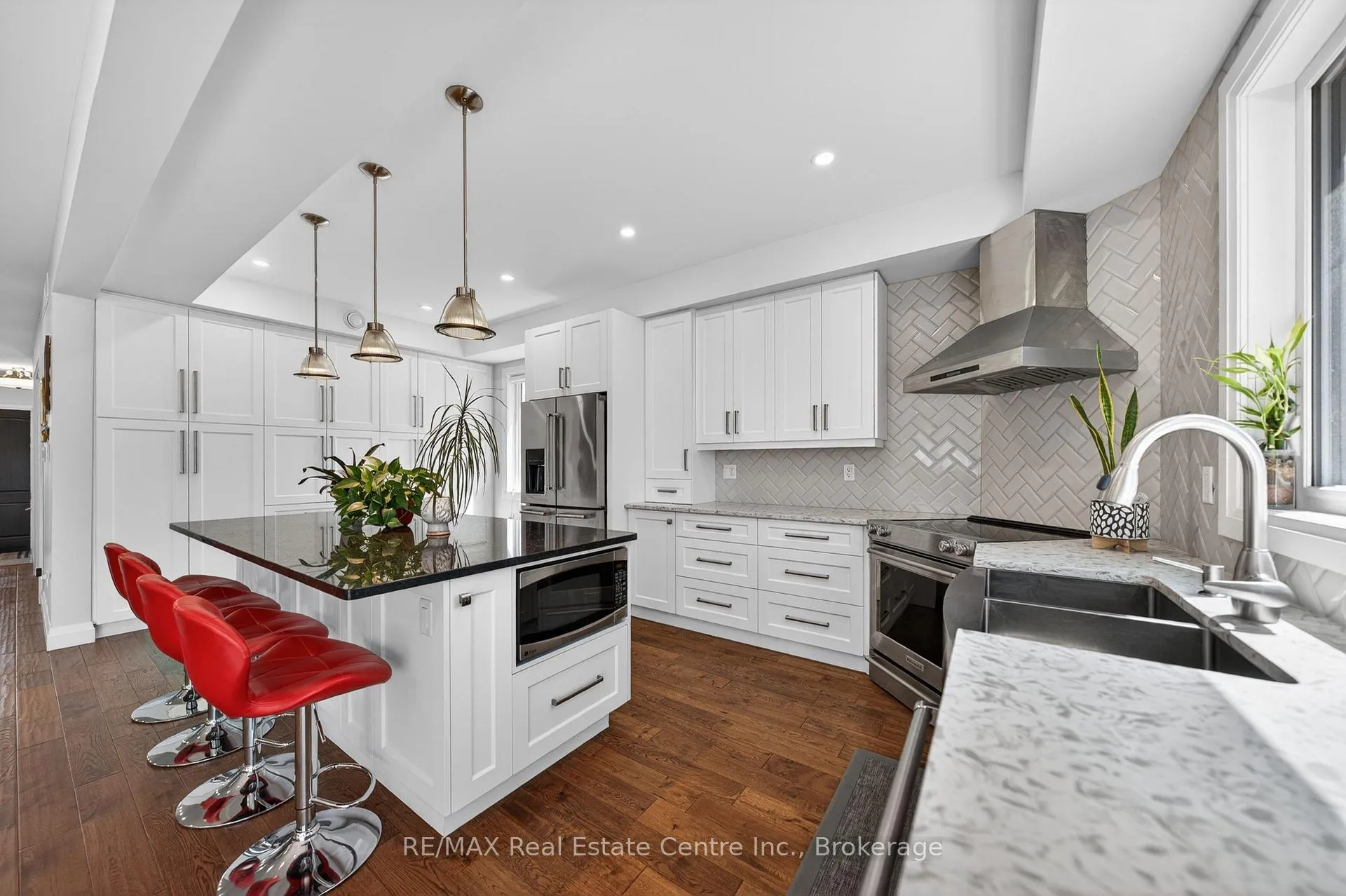 Photo 8 of 25 Macville Avenue, Kitchener, Bridgeport — HOMEH