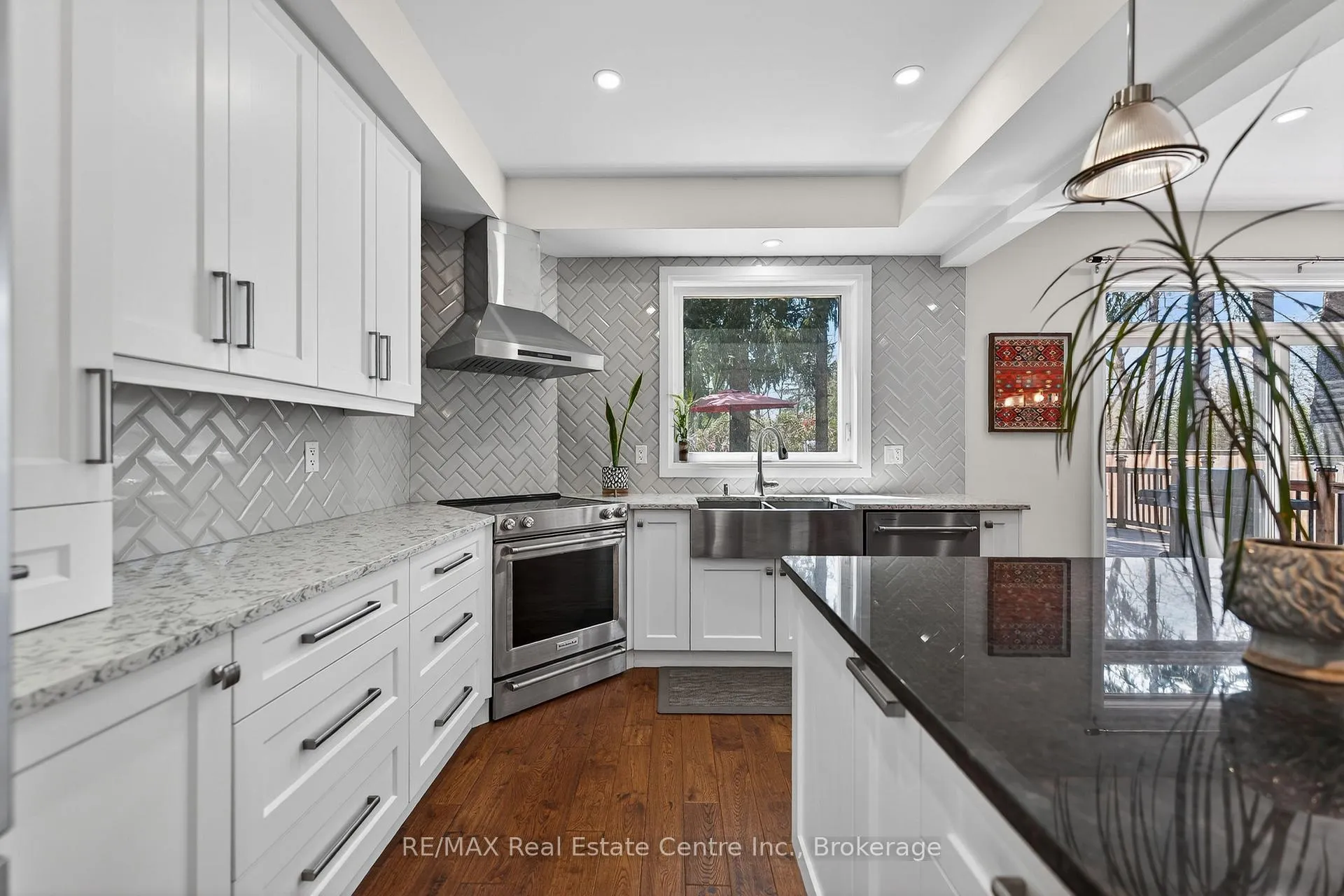 Photo 10 of 25 Macville Avenue, Kitchener, Bridgeport — HOMEH