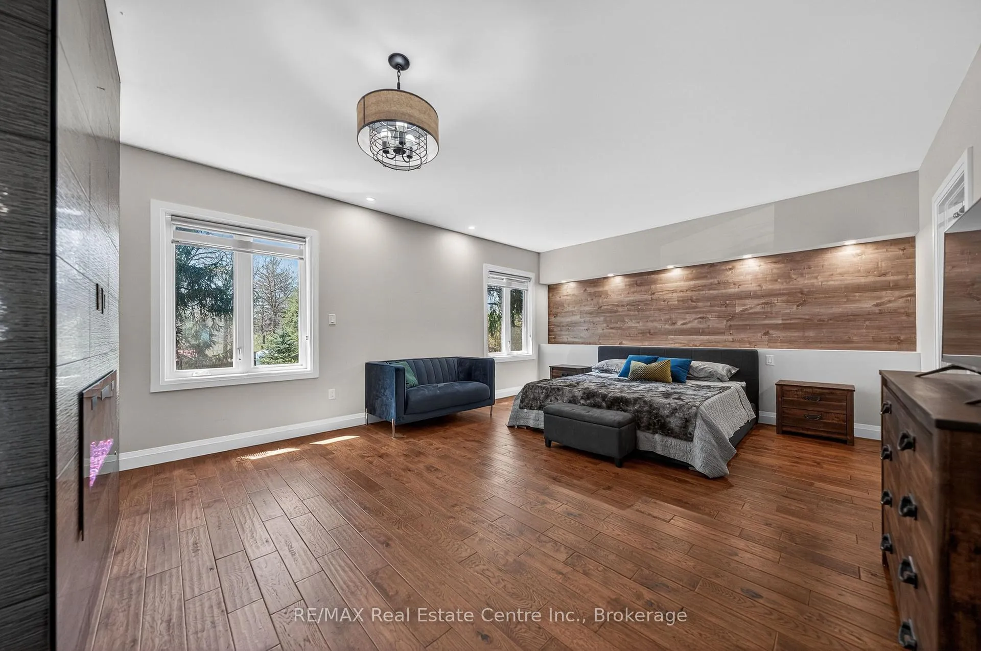 Photo 21 of 25 Macville Avenue, Kitchener, Bridgeport — HOMEH