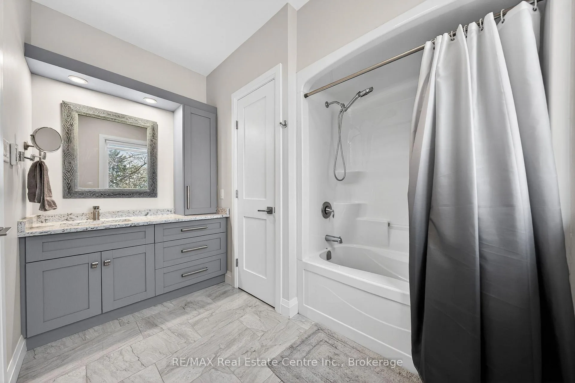 Photo 28 of 25 Macville Avenue, Kitchener, Bridgeport — HOMEH
