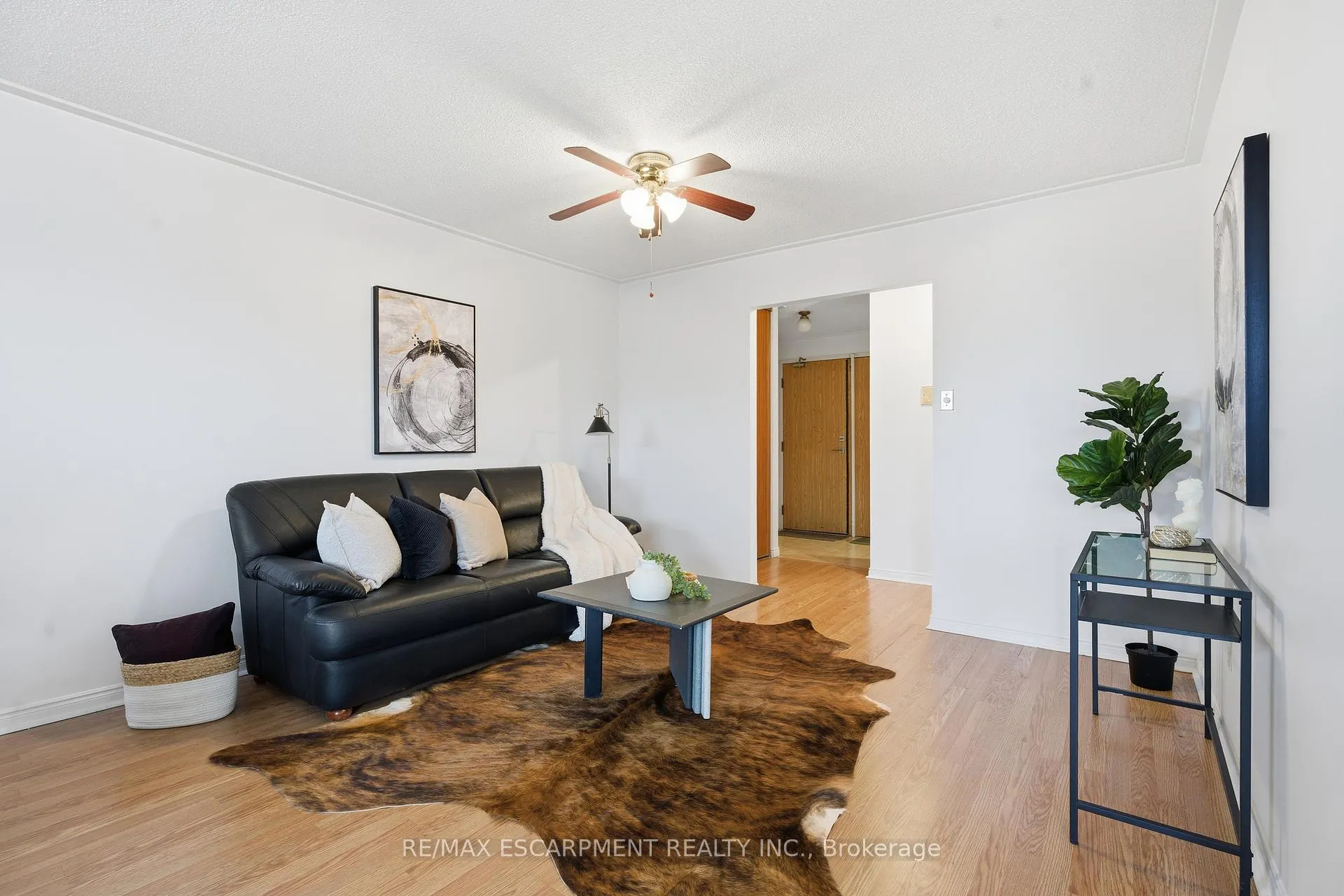 Photo 8 of Unit 601, 21 East Avenue, Hamilton, Stinson — HOMEH
