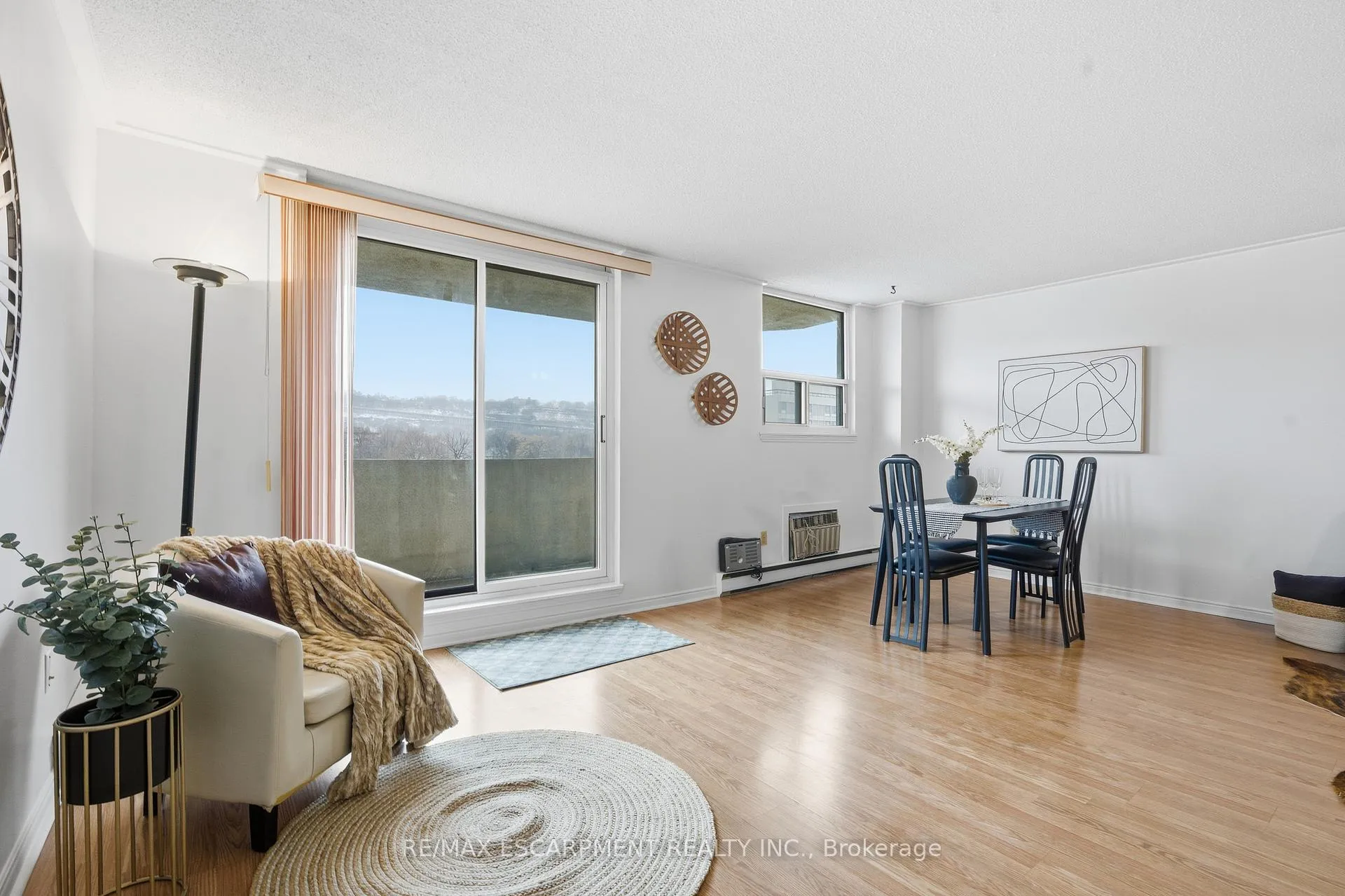 Photo 11 of Unit 601, 21 East Avenue, Hamilton, Stinson — HOMEH