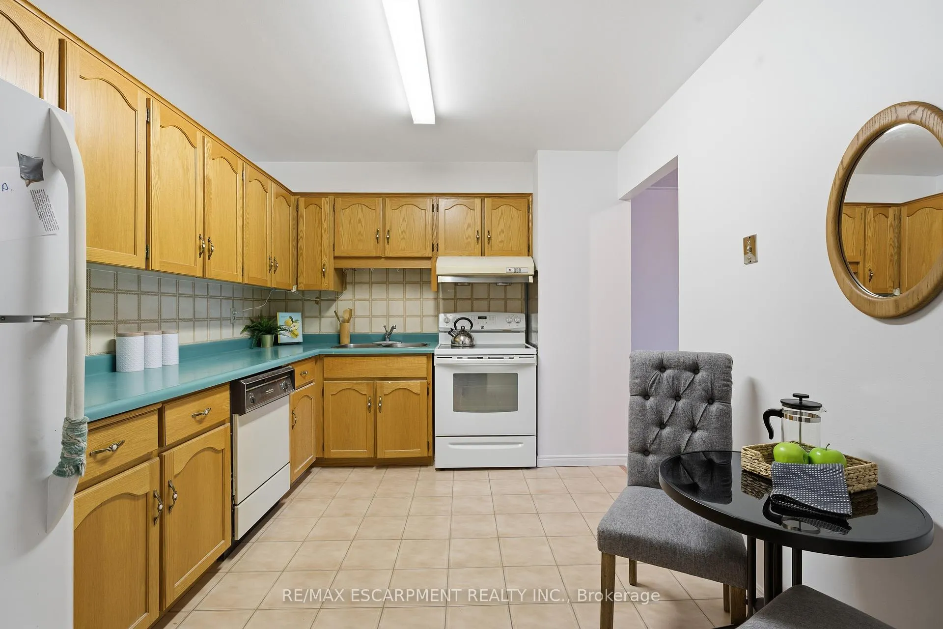 Photo 14 of Unit 601, 21 East Avenue, Hamilton, Stinson — HOMEH