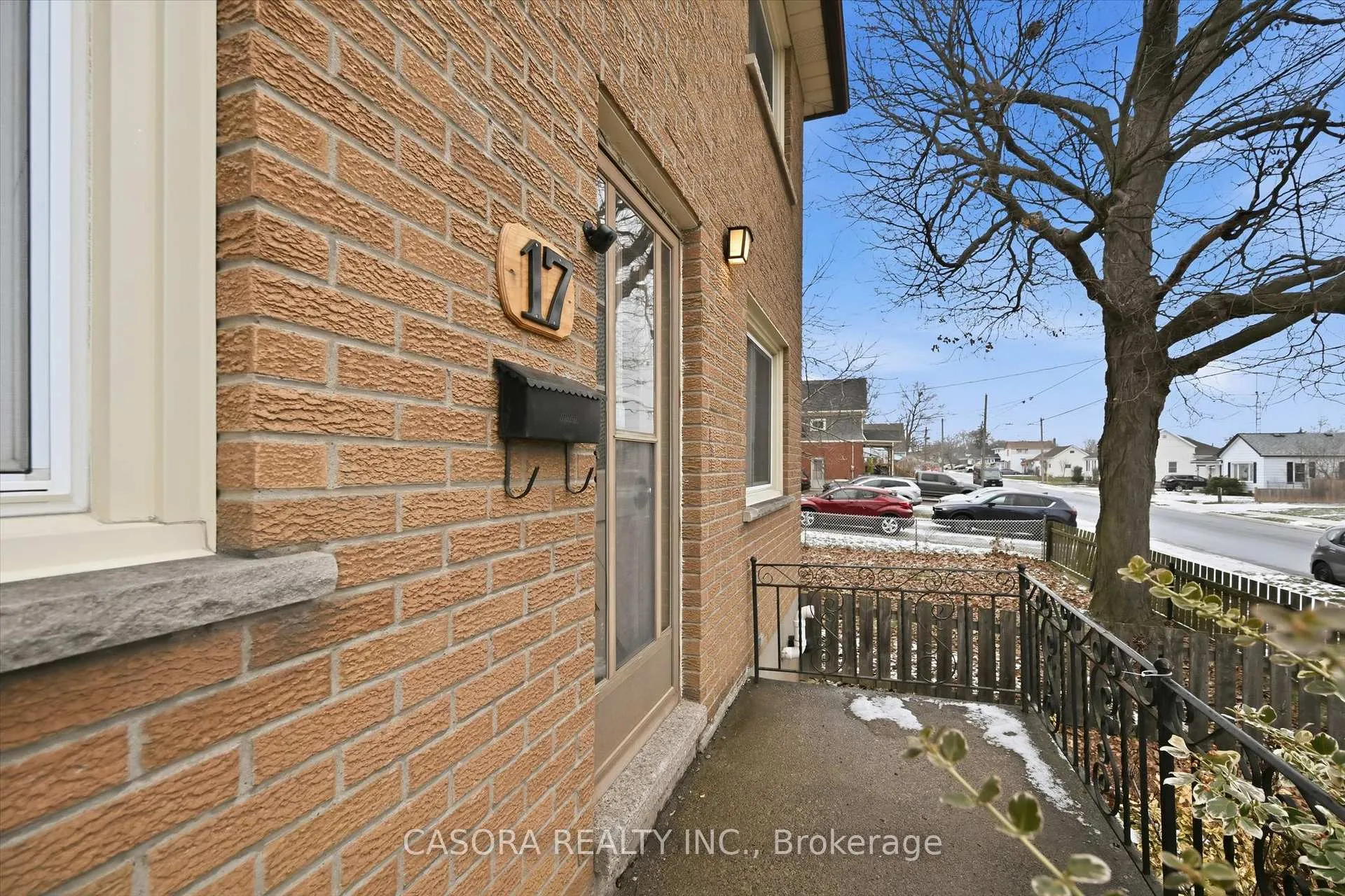 Photo 2 of 17 Queen Street N, Thorold, Thorold Downtown — HOMEH