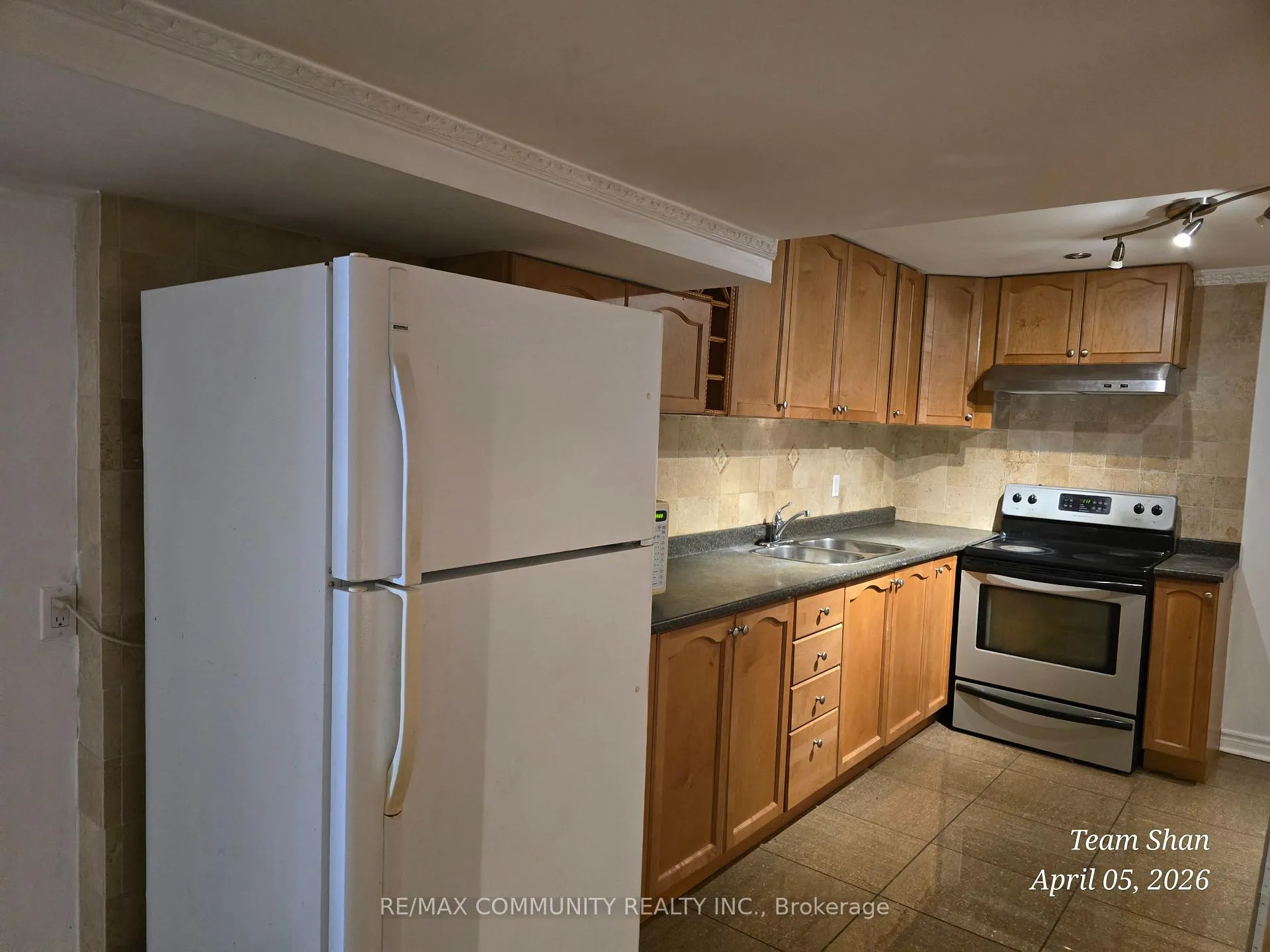 Photo 3 of 84 Chasser Drive, Markham, Greensborough — HOMEH