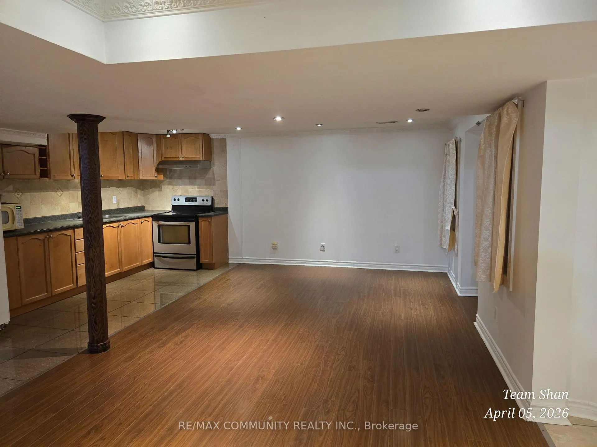 Photo 5 of 84 Chasser Drive, Markham, Greensborough — HOMEH
