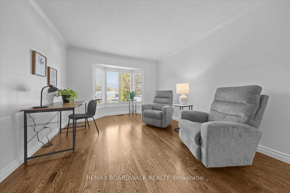 Photo 7 of 1443 Larkhaven Crescent, Ottawa, Orleans/Sunridge — HOMEH