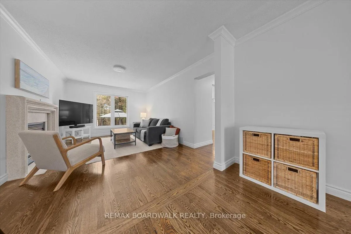 Photo 8 of 1443 Larkhaven Crescent, Ottawa, Orleans/Sunridge — HOMEH