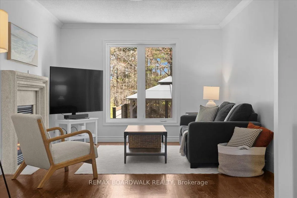 Photo 13 of 1443 Larkhaven Crescent, Ottawa, Orleans/Sunridge — HOMEH