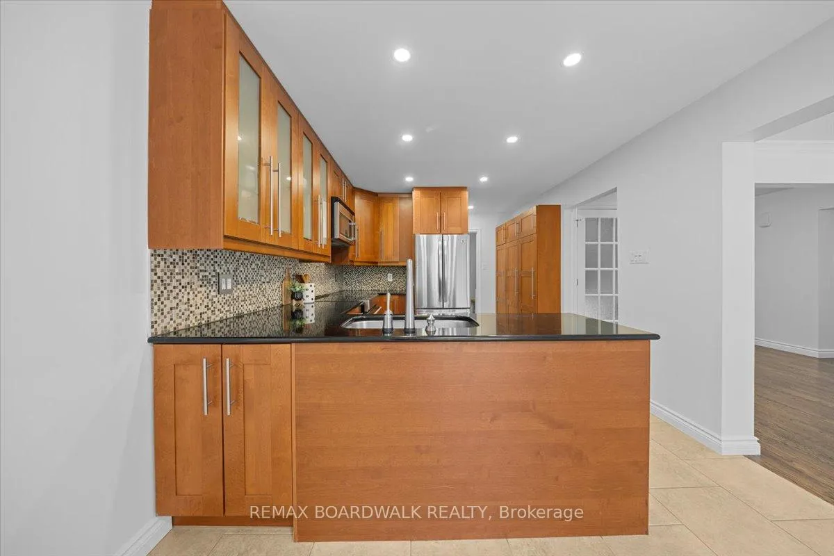 Photo 19 of 1443 Larkhaven Crescent, Ottawa, Orleans/Sunridge — HOMEH