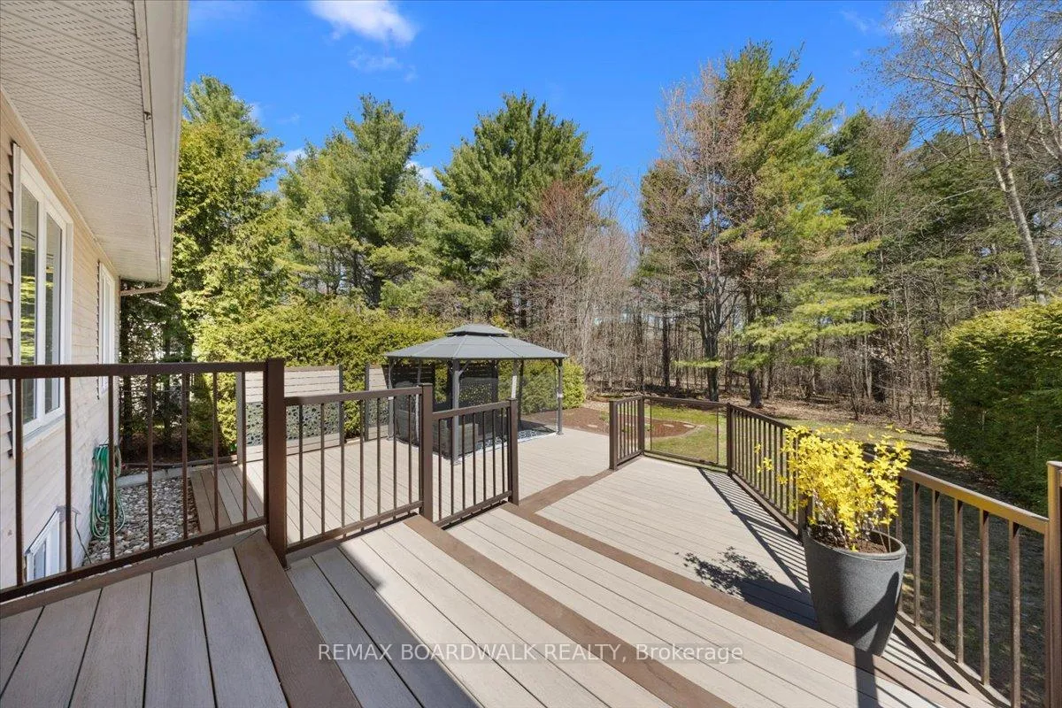 Photo 38 of 1443 Larkhaven Crescent, Ottawa, Orleans/Sunridge — HOMEH