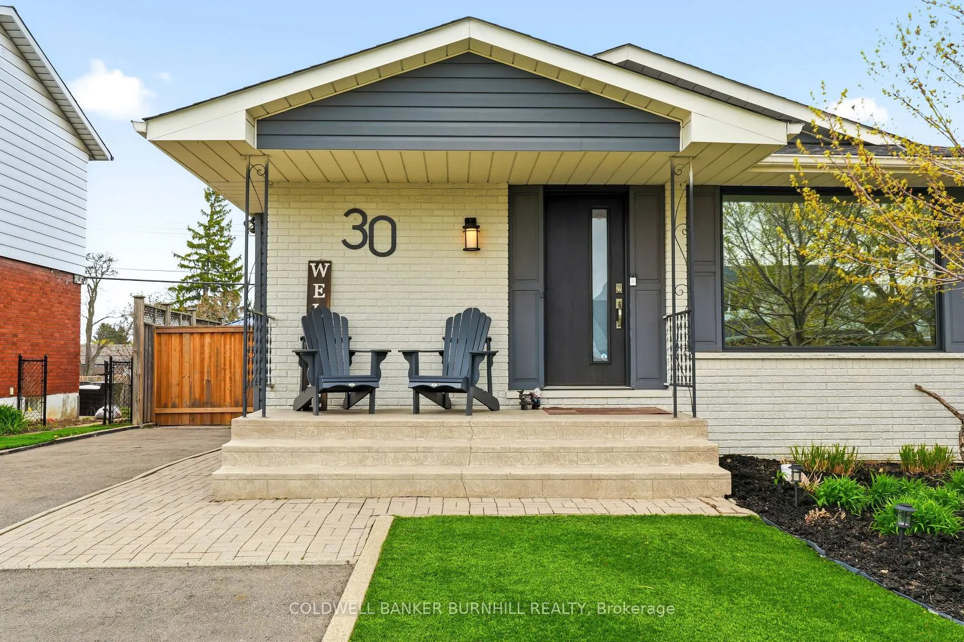 Photo 3 of 30 Darlington Drive, Hamilton, Gilbert — HOMEH